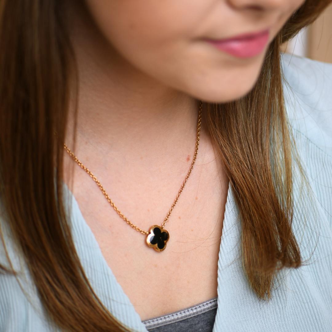 Uncut Van Cleef & Arpels Pure Alhambra Onyx Yellow Gold Pendant Necklace