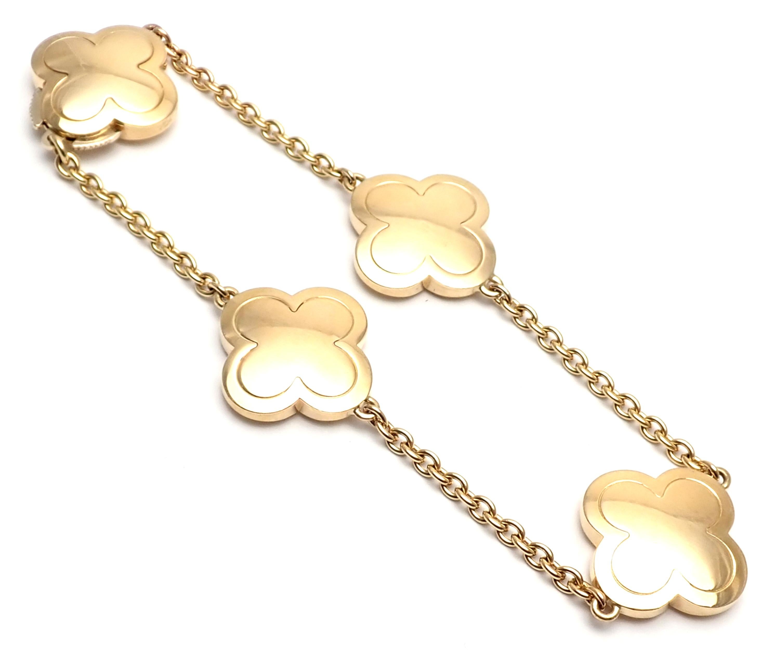 18k Yellow Gold Pure Alhambra Bracelet by Van Cleef & Arpels.
This bracelet comes with service paper from VCA store.
Details:
Length: 7