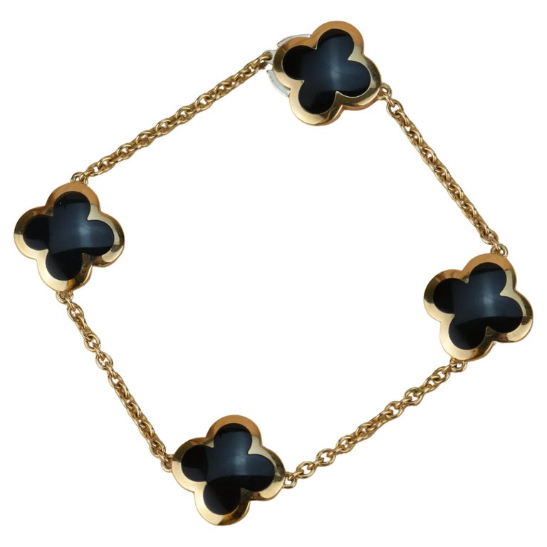 Van Cleef and Arpels Pure Yellow Gold Onyx Alhambra Bracelet at 1stDibs