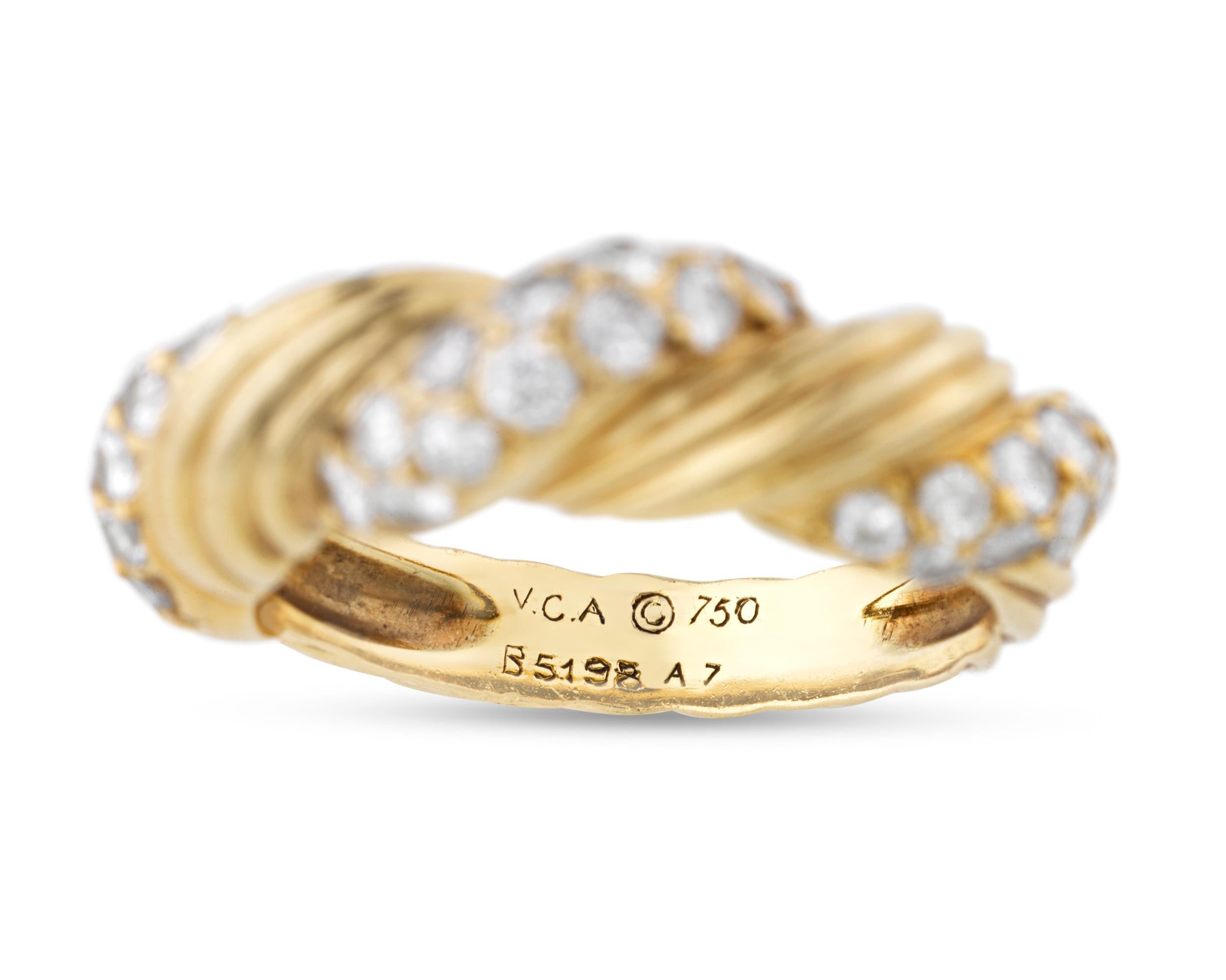 Round Cut Van Cleef & Arpels Retro Diamond Ring