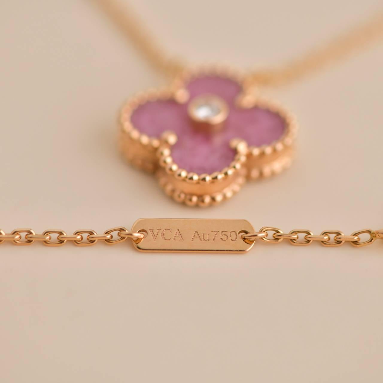 vca holiday pendants