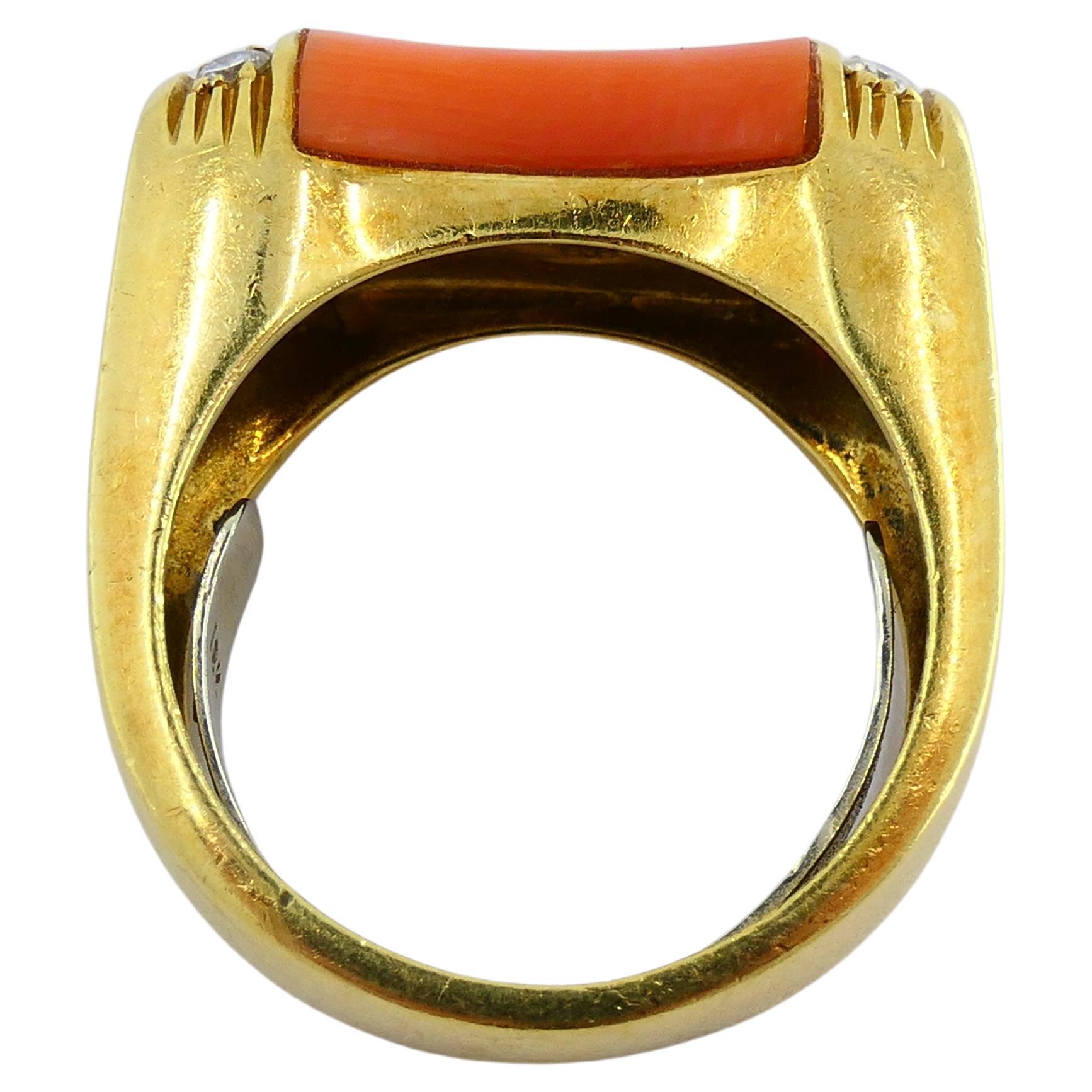 Van Cleef & Arpels Bague corail diamant or 18 carats en vente 3