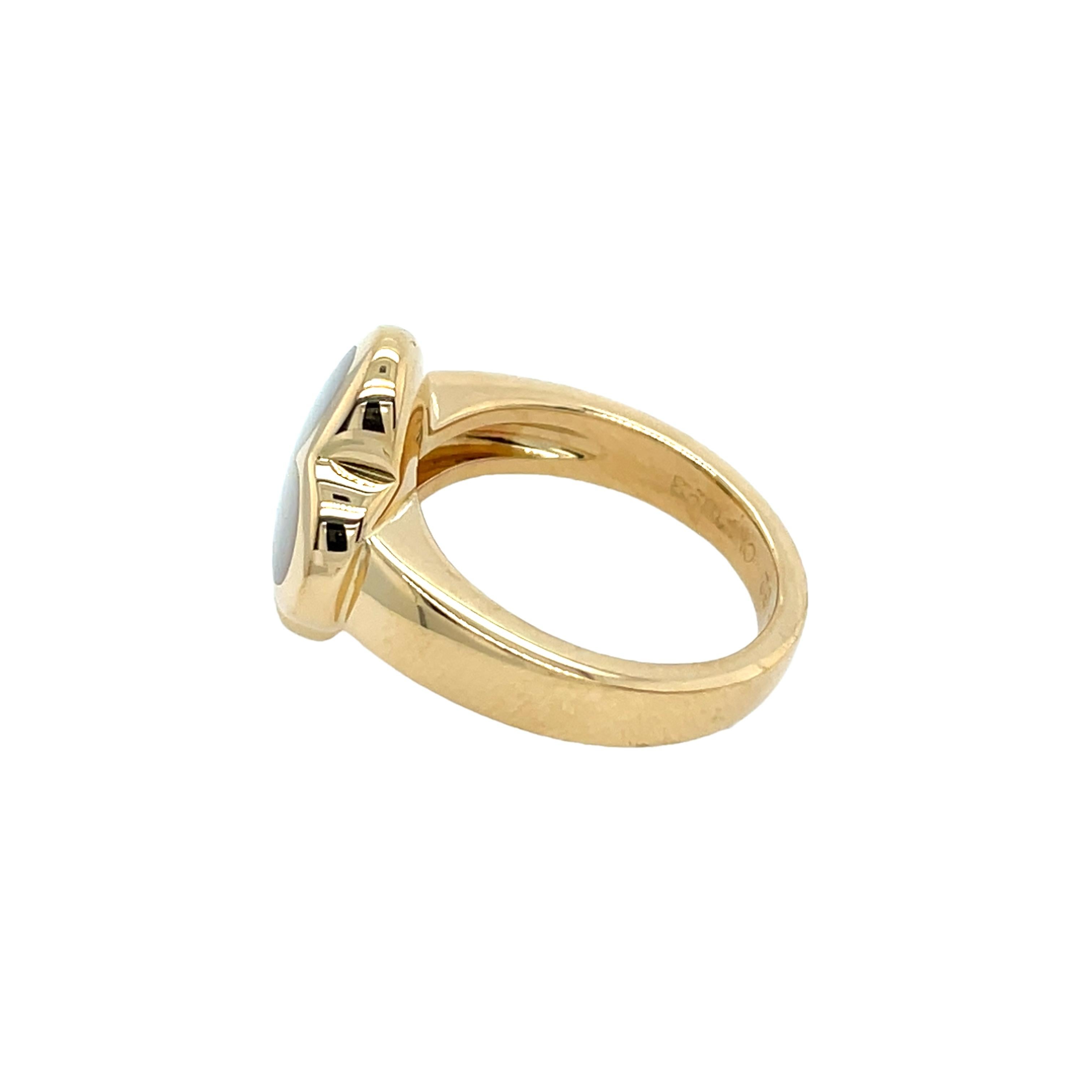 Women's Van Cleef & Arpels Ring Pure Alhambra Shell 18ct Yellow Gold