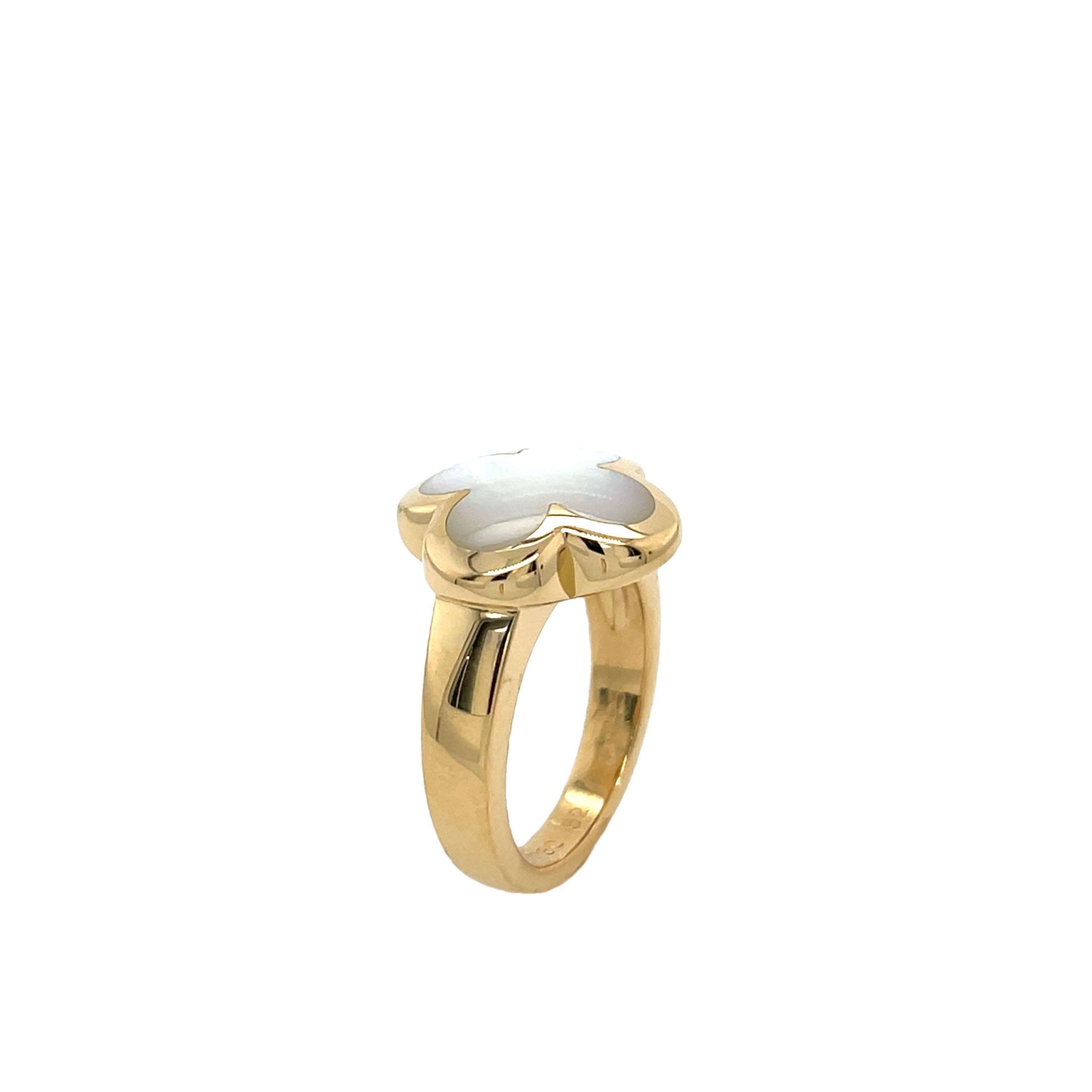 Van Cleef & Arpels Ring Pure Alhambra Shell 18ct Yellow Gold 2