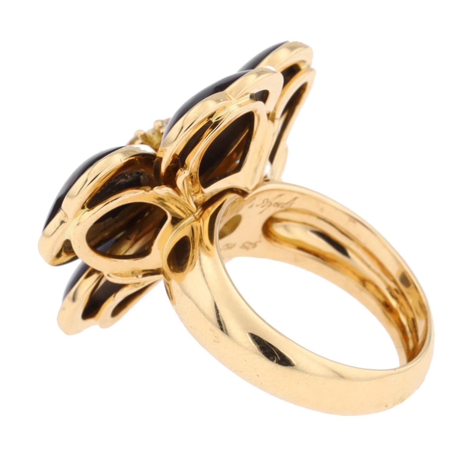 Van Cleef & Arpels Ring Rose De Noel Yellow Gold Diamond 4