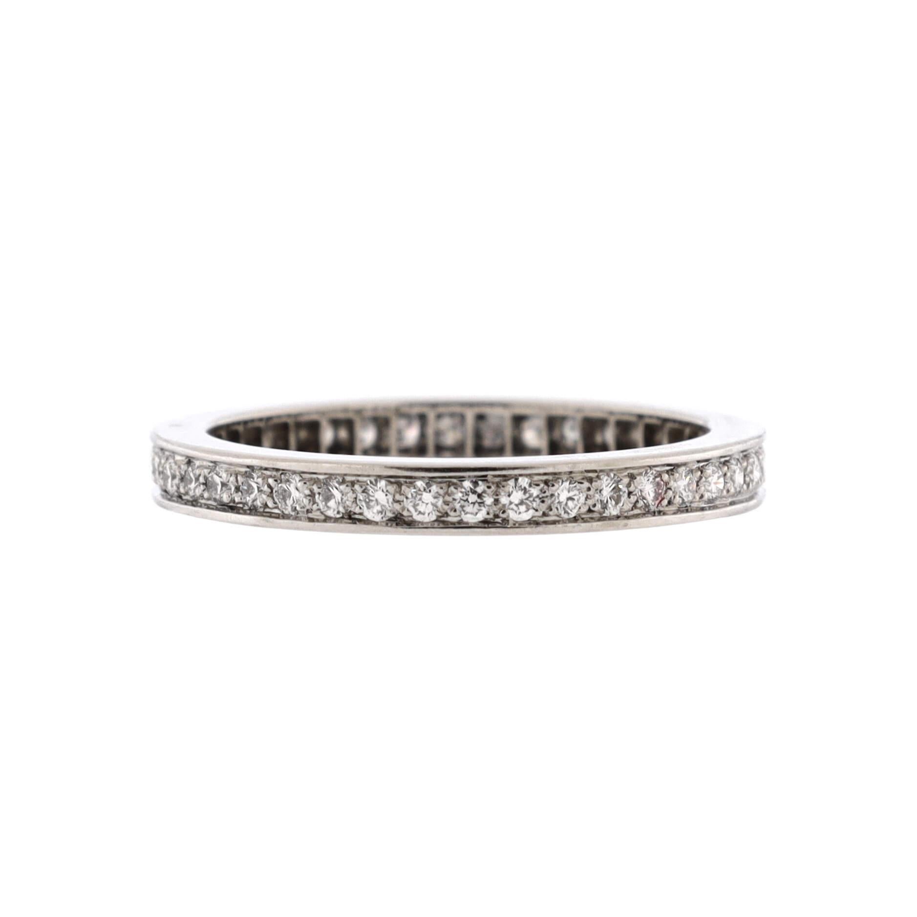 Condition: Very good. Moderate scratches throughout.
Accessories: No Accessories
Measurements: Size: 5.25 - 50, Width: 2.30 mm
Designer: Van Cleef & Arpels
Model: Romance Wedding Band Ring Platinum and Diamonds 2.1mm
Exterior Color: Silver
Item