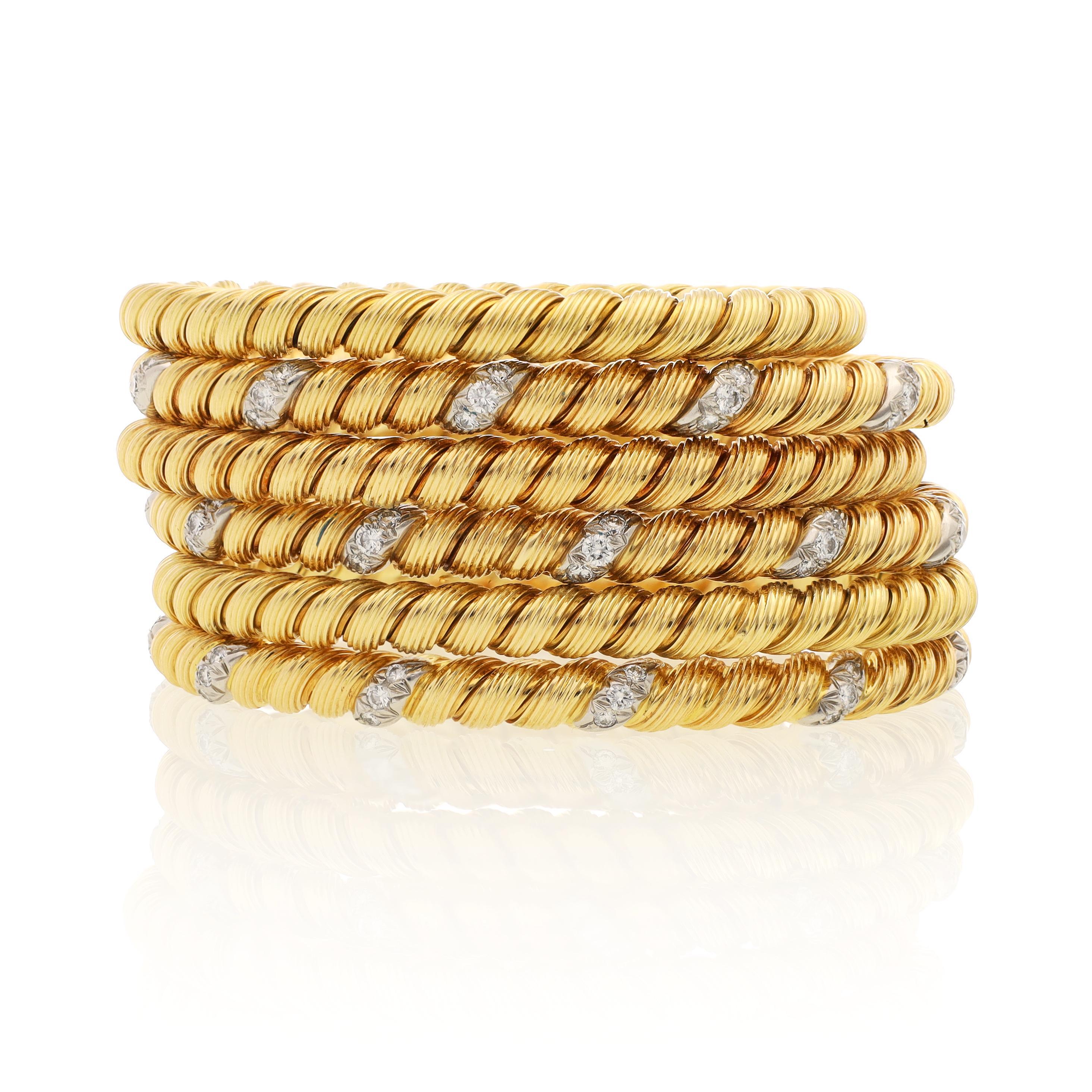 Round Cut VAN CLEEF & ARPELS Rope Twist Bangles For Sale