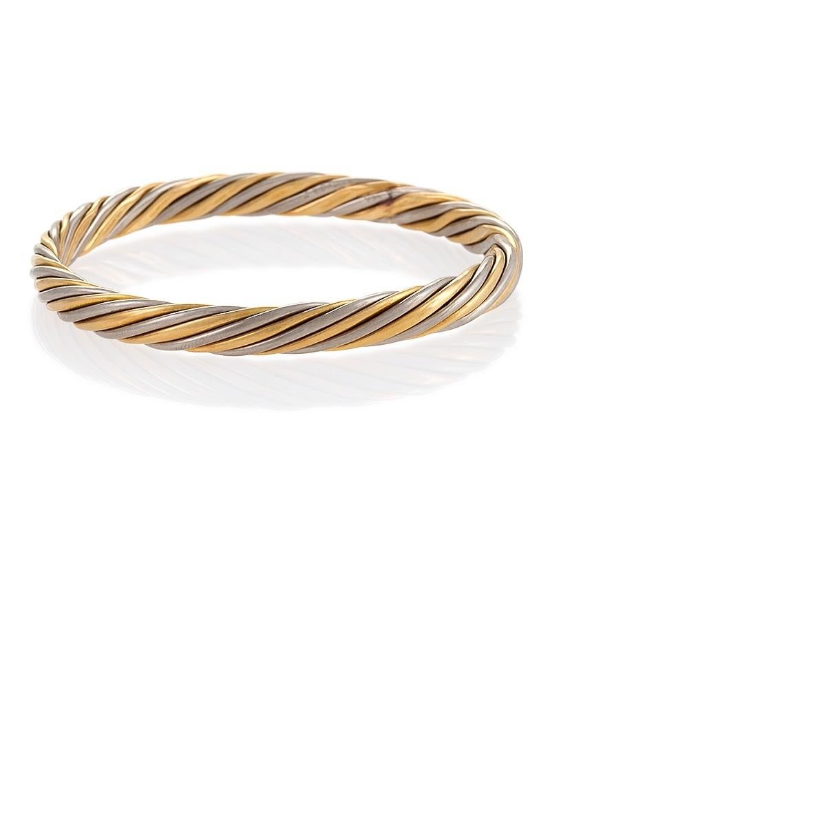 Van Cleef & Arpels Bracelet jonc en or bicolore à torsion de corde Excellent état - En vente à New York, NY