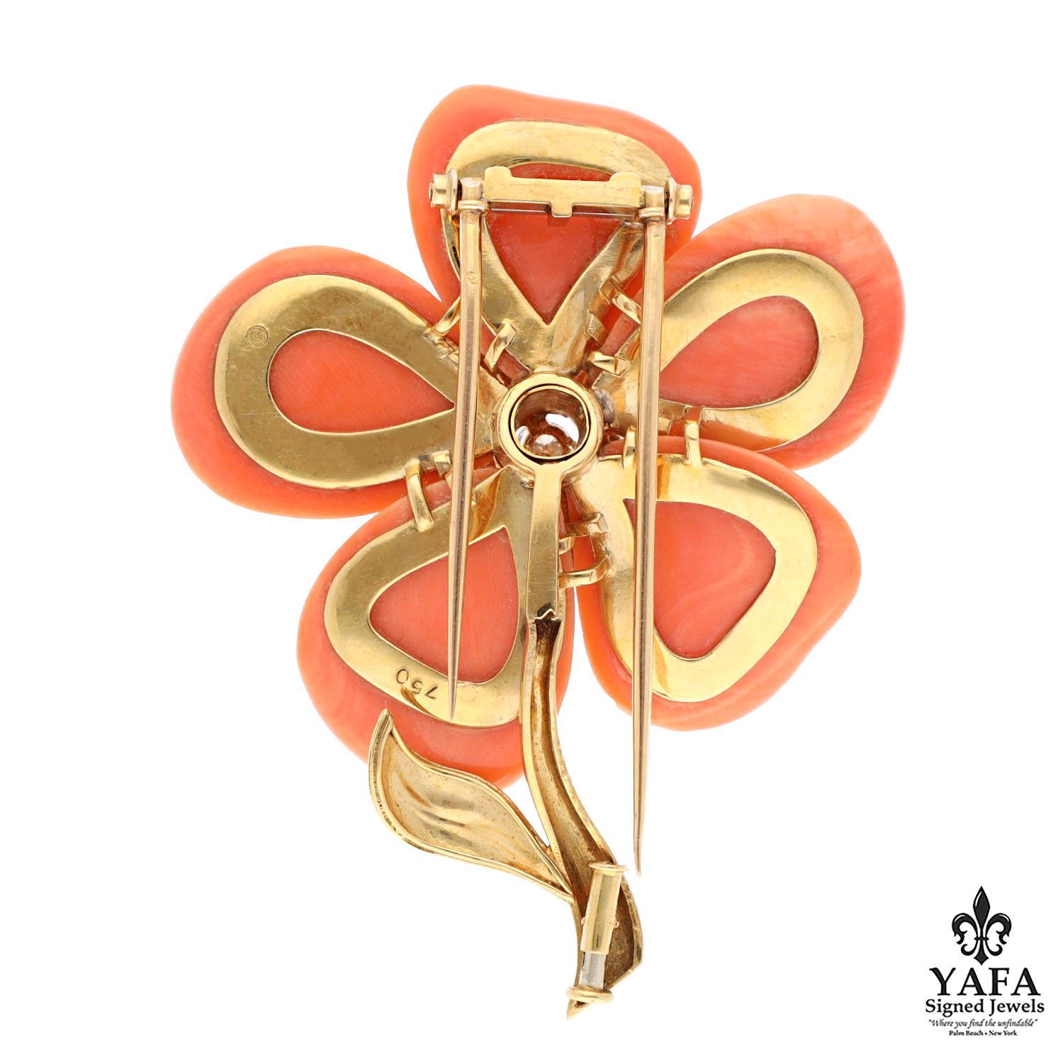 Round Cut VAN CLEEF & ARPELS Rose De Noel Brooch For Sale