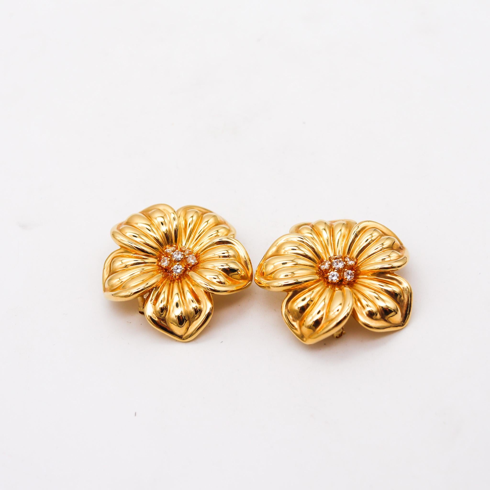 Modernist Van Cleef & Arpels Rose De Noel Convertible Necklace In 18Kt Gold And Diamonds For Sale