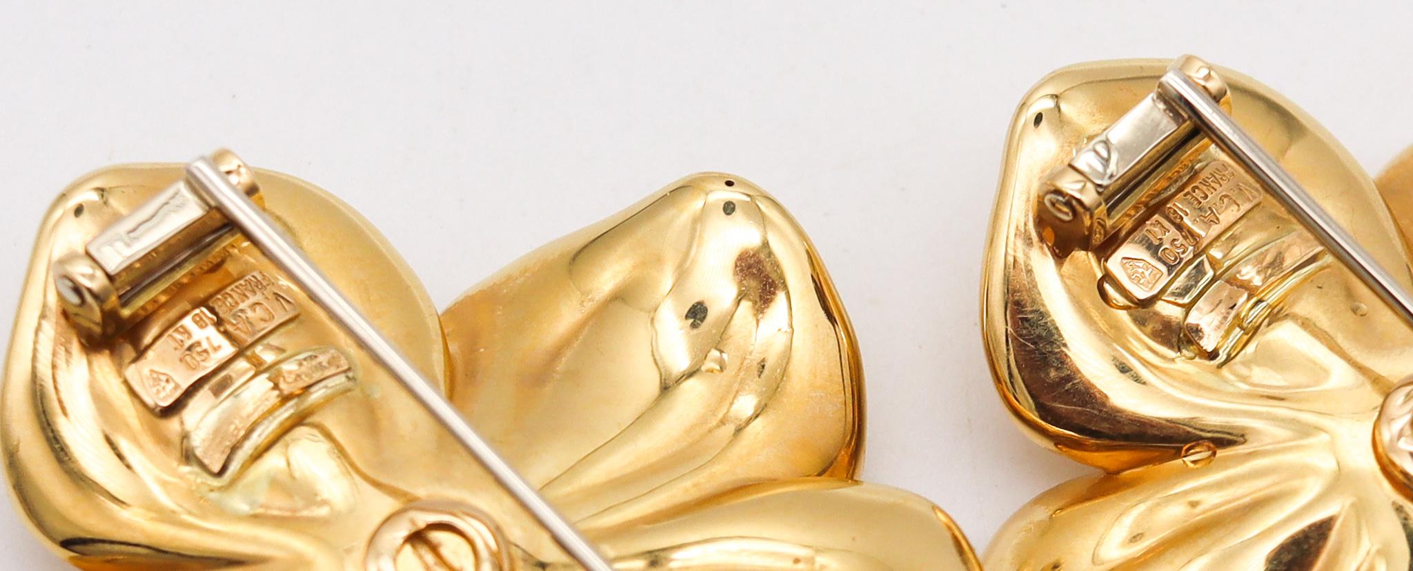 Van Cleef & Arpels Rose De Noel Umwandelbare Halskette aus 18 Karat Gold und Diamanten im Zustand „Hervorragend“ im Angebot in Miami, FL