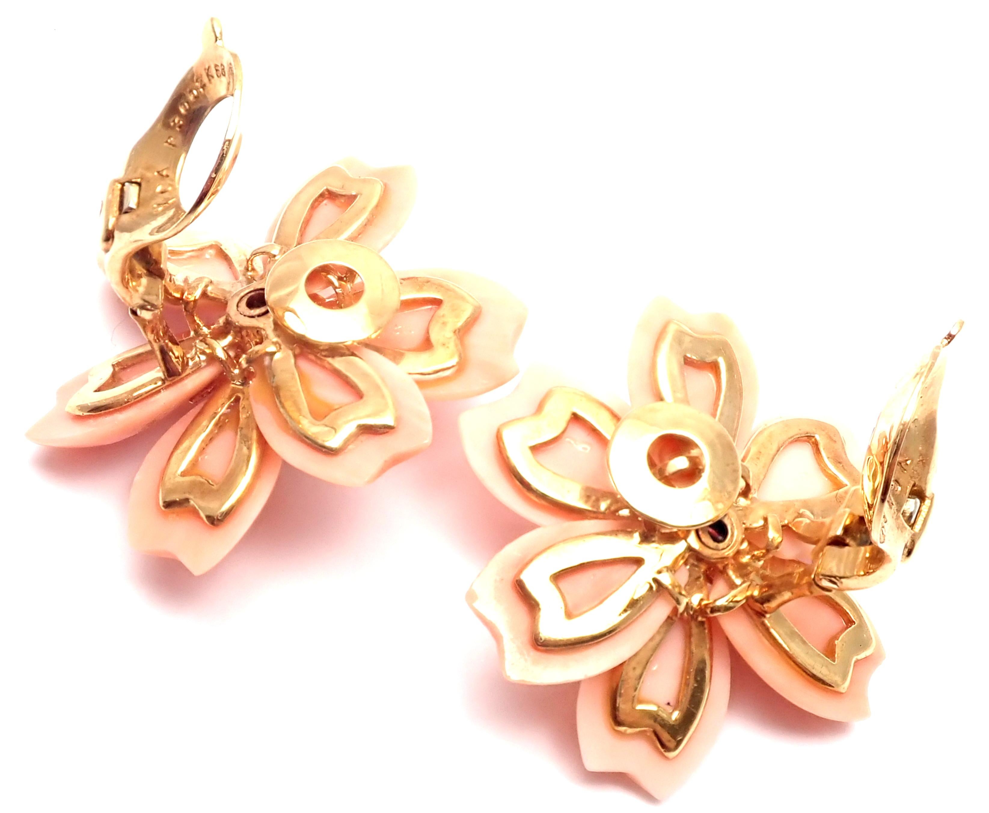Van Cleef & Arpels Rose de Noel Diamond Coral Flower Yellow Gold Earrings 4