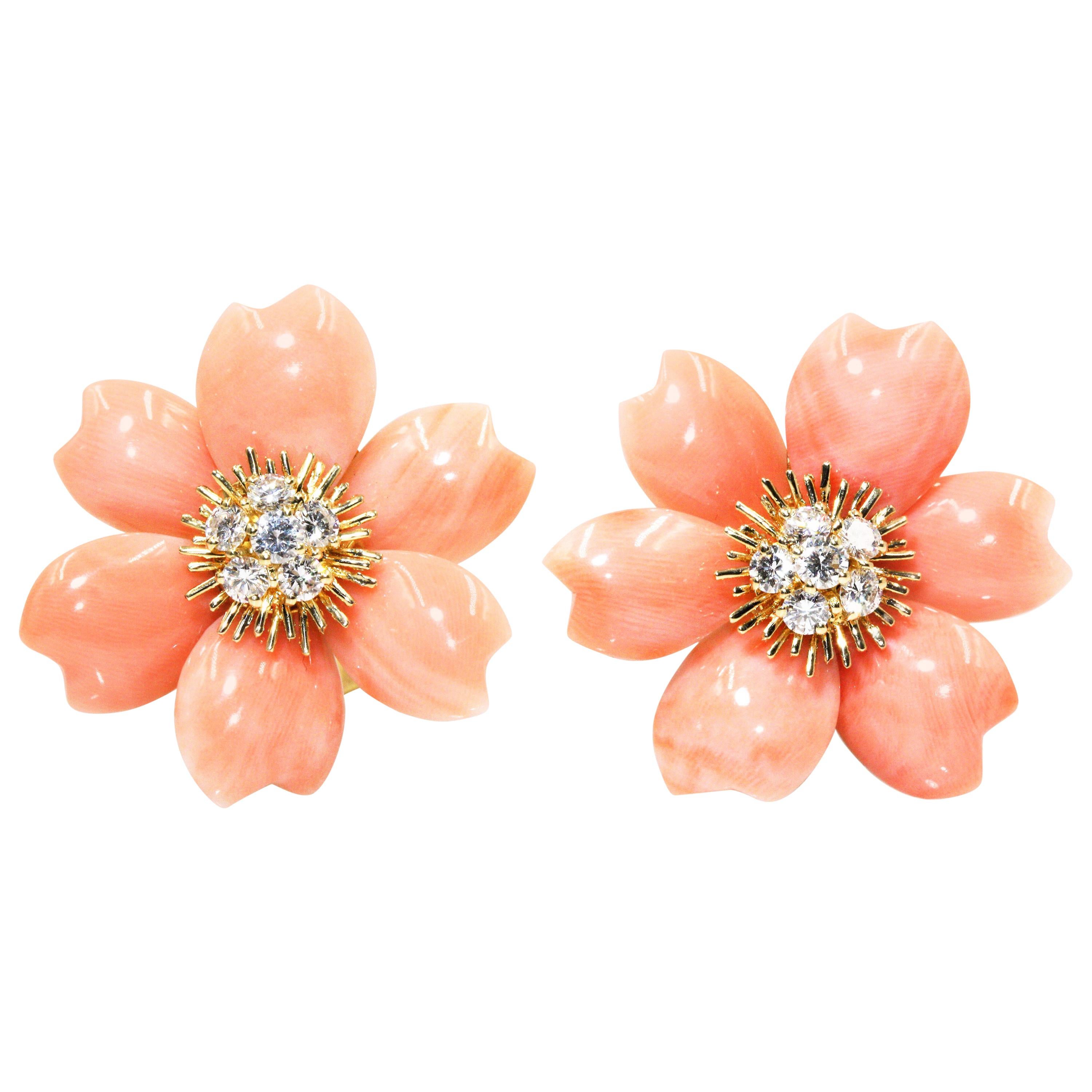 Van Cleef & Arpels Rose De Noel Flower Coral Earring Medium Model, Gold, Diamond For Sale