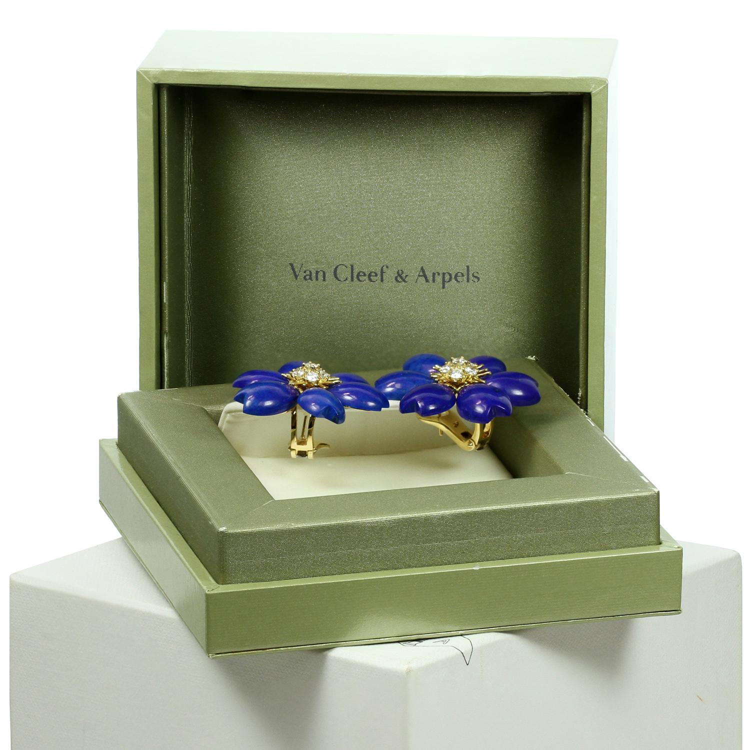 Van Cleef & Arpels Rose De Noel Lapis Lazuli Diamond Yellow Gold Earrings In Excellent Condition In New York, NY