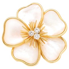Van Cleef & Arpels Rose de Noel Mother of Pearl Diamond Gold Ring