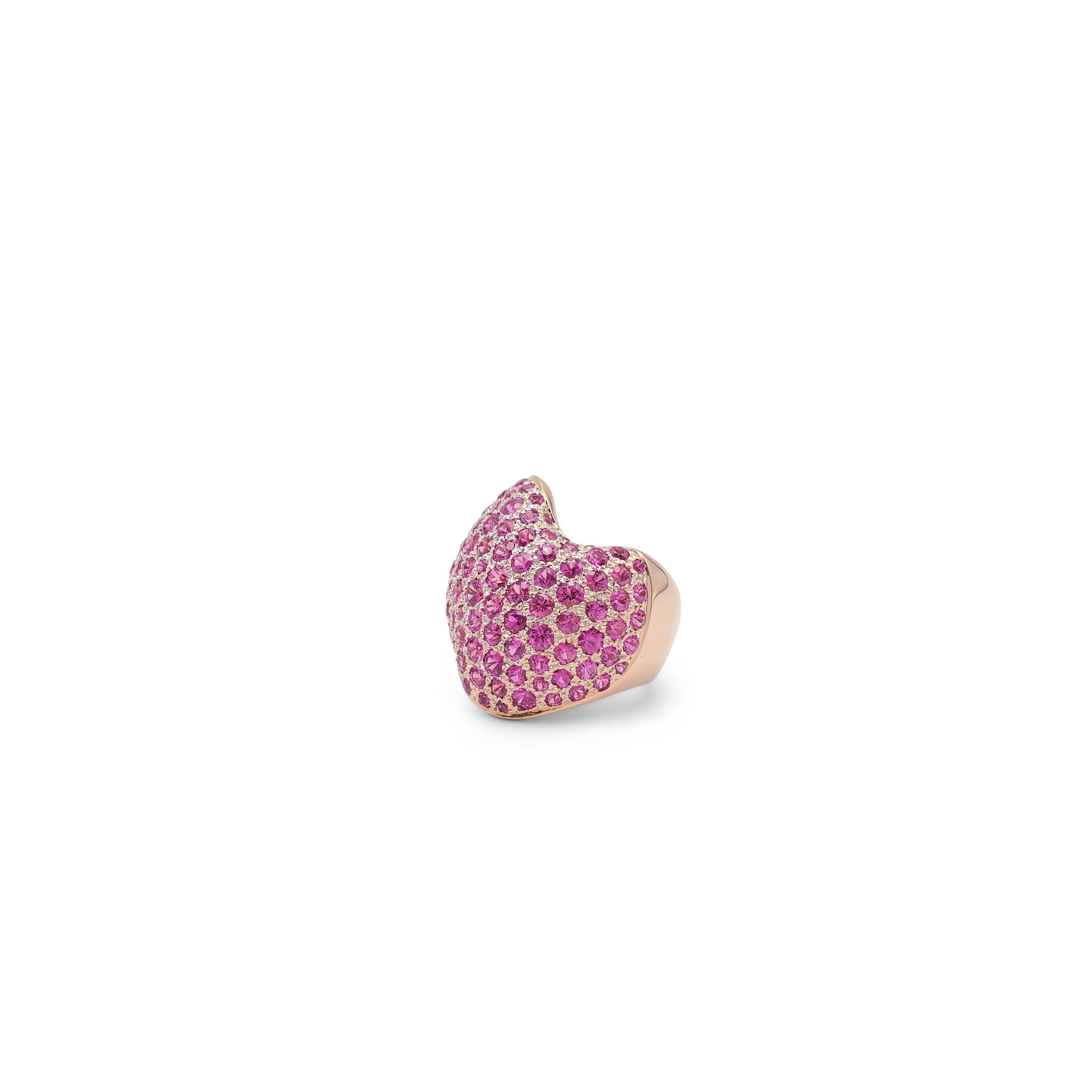 Round Cut Van Cleef & Arpels Rose Gold and Pink Sapphire Ring