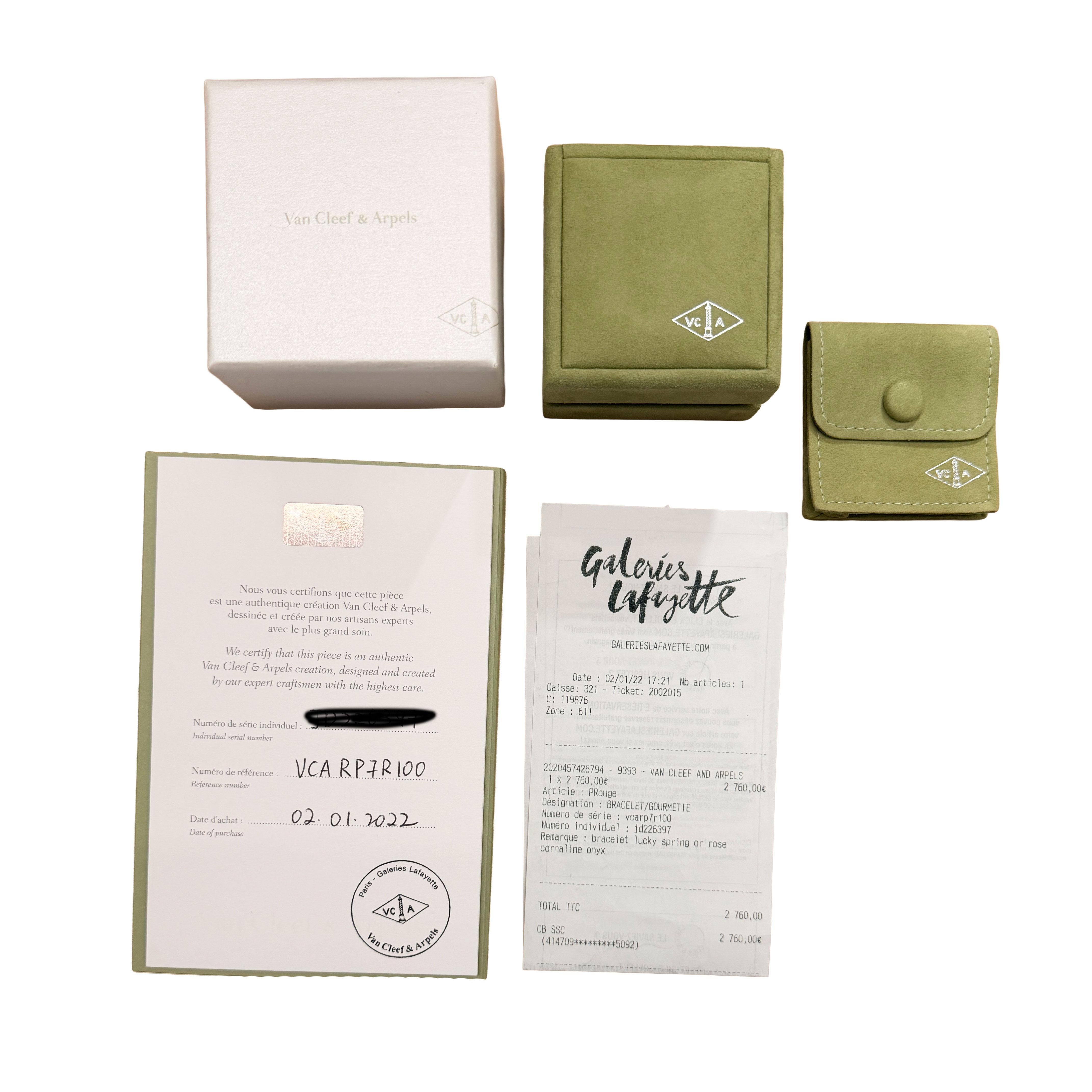 De las mujeres Van Cleef & Arpels Pulsera de oro rosa con cornalina y ónix de la suerte Primavera en venta