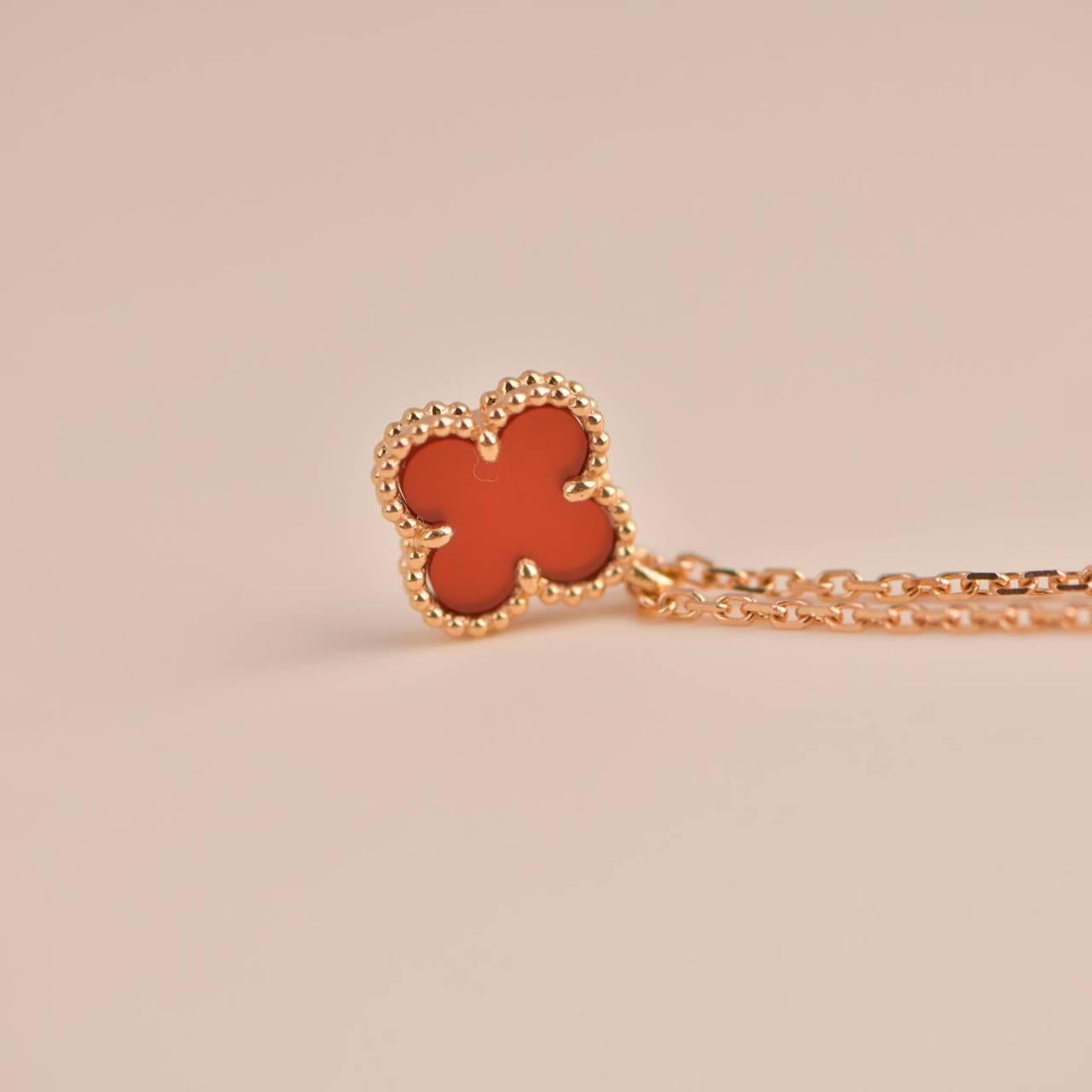 sweet alhambra pendant ราคา