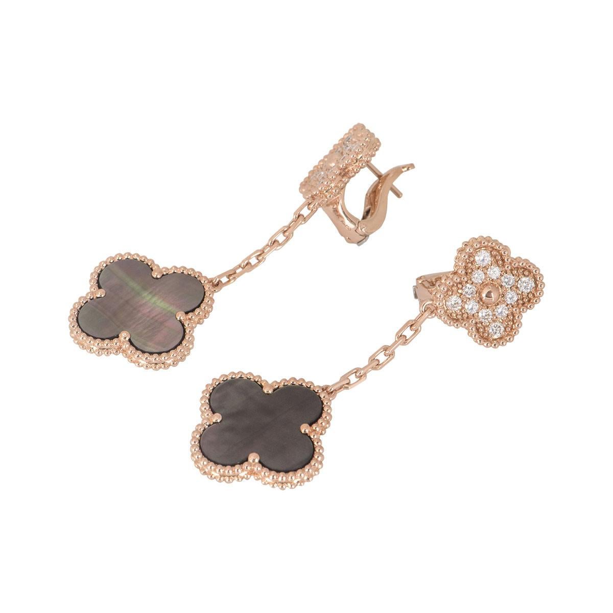 Taglio rotondo Van Cleef & Arpels Orecchini Alhambra Magici in oro rosa con diamanti e madreperla V.I.I. in vendita