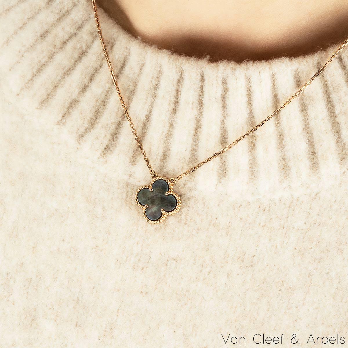 Women's Van Cleef & Arpels Rose Gold Grey Mother of Pearl Vintage Alhambra Necklace VCAR For Sale