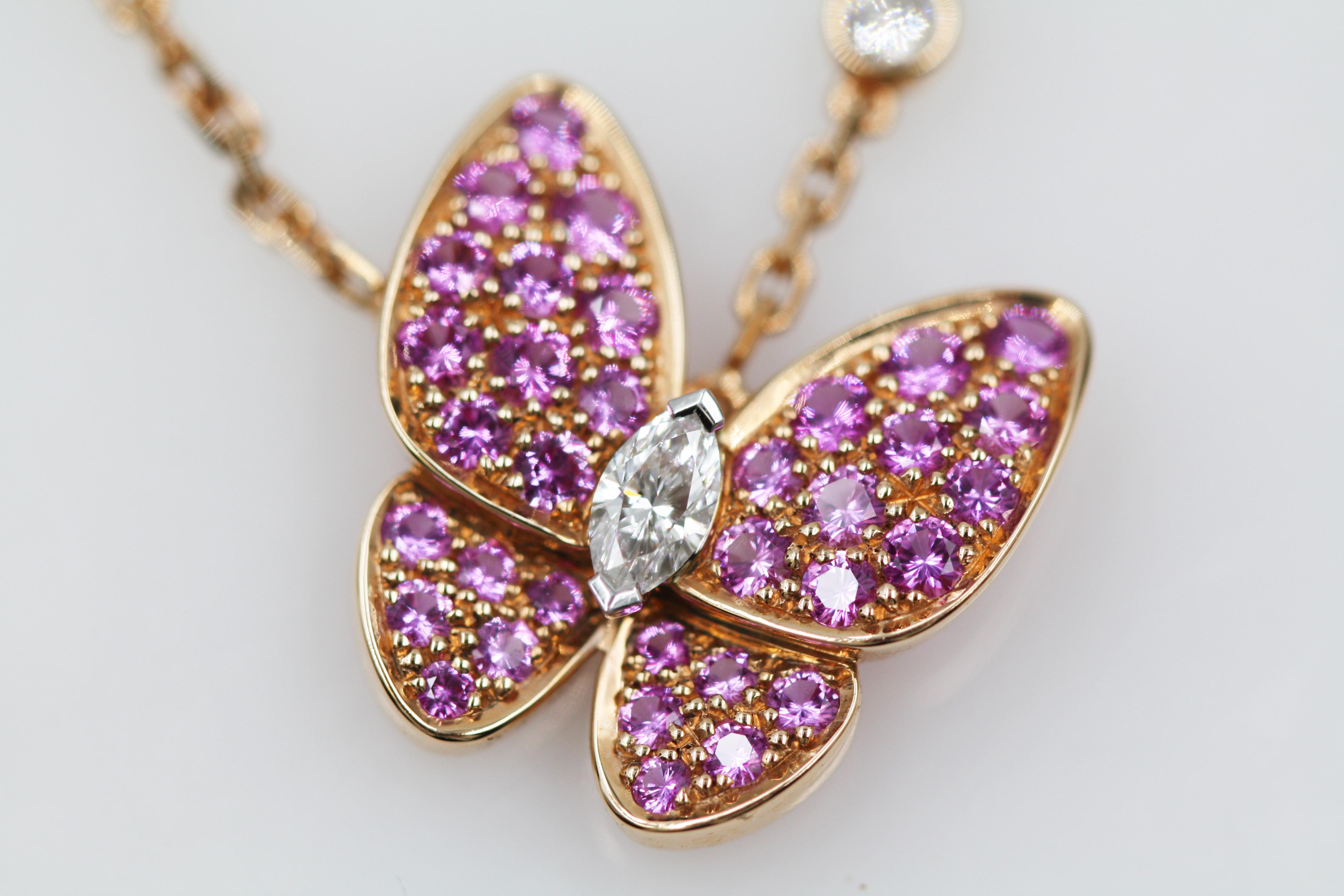 Van Cleef & Arpels Rose Gold Two Butterfly Pendant Diamond Sapphire Necklace im Zustand „Hervorragend“ im Angebot in New York, NY
