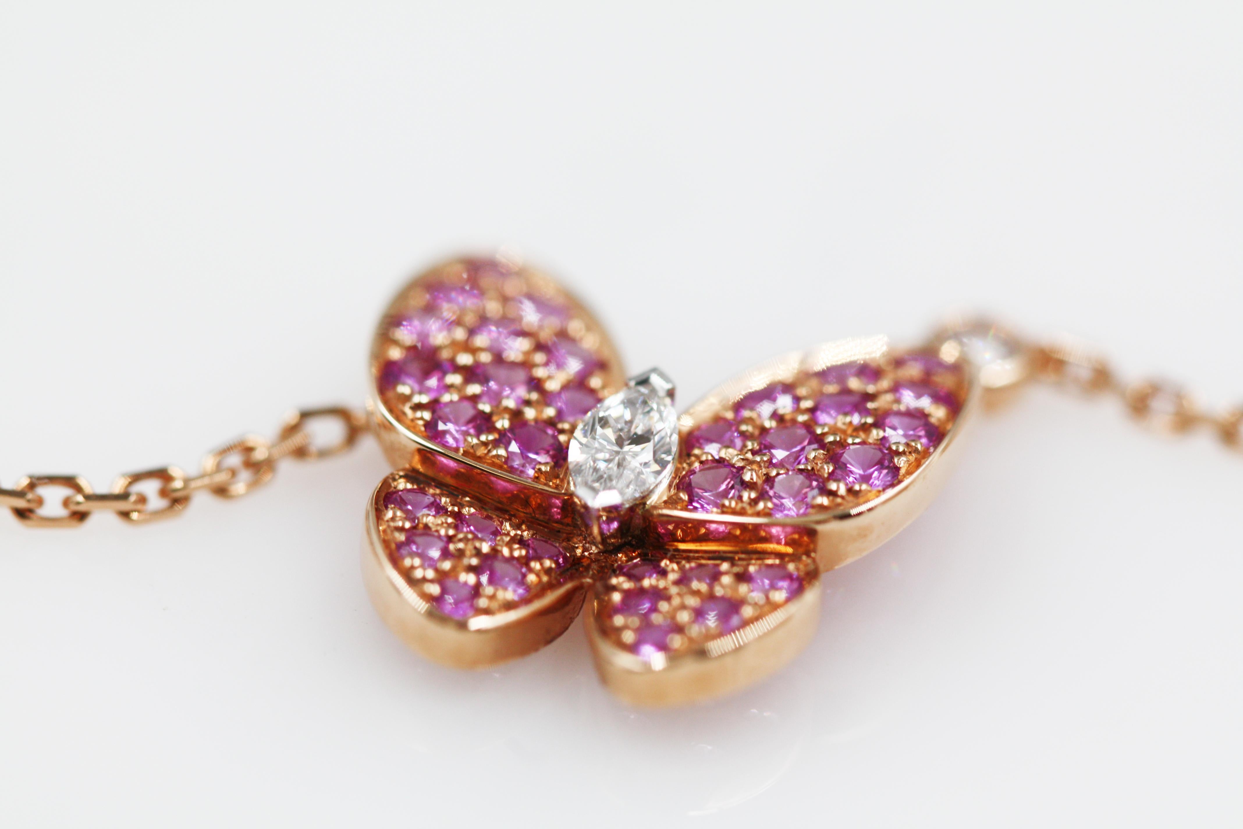 Van Cleef & Arpels Rose Gold Two Butterfly Pendant Diamond Sapphire Necklace im Angebot 1