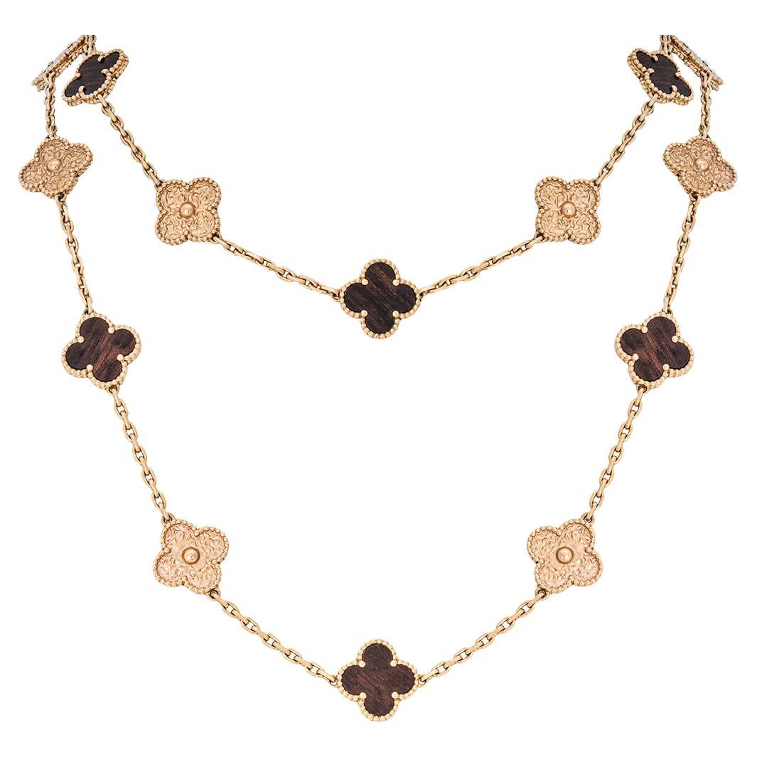 Van Cleef & Arpels Rose Gold Vintage Alhambra Bois D'amourette 20 Motif Necklace