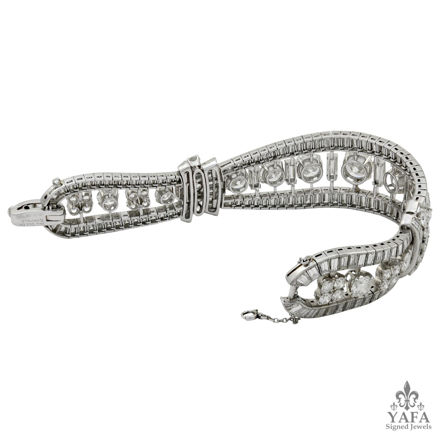 Van Cleef & Arpels Round & Baguette Diamond Bracelet In Good Condition For Sale In New York, NY