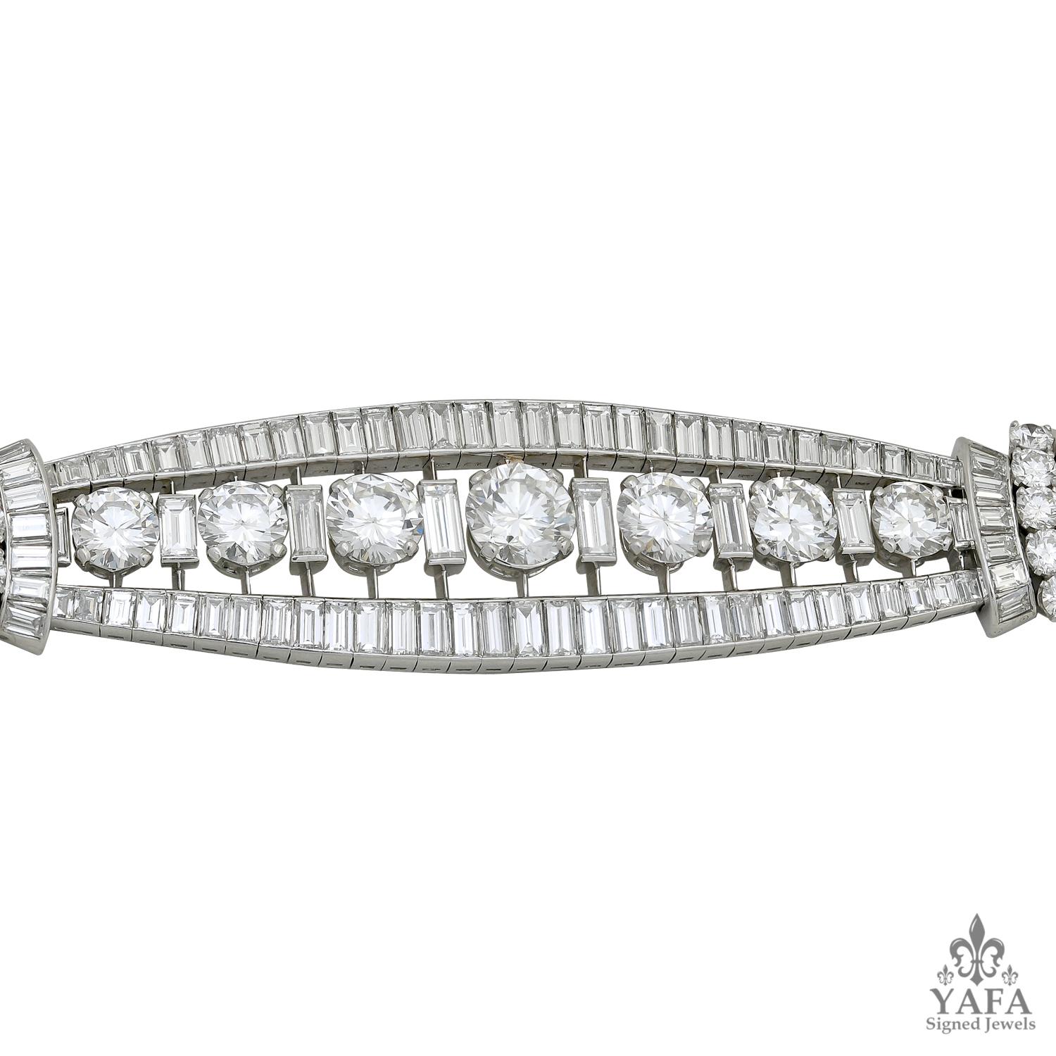 Van Cleef & Arpels Round & Baguette Diamond Bracelet For Sale 1