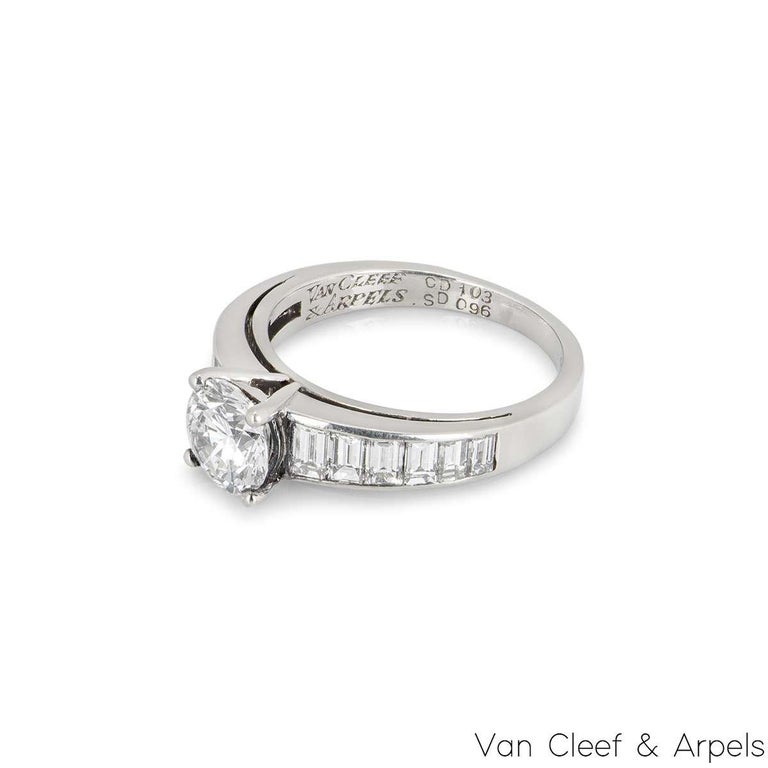 Van Cleef and Arpels Bague de fiançailles avec diamant taille brillant rond  1,03 carat certifié IGR En vente sur 1stDibs | bague fiancaille grace kelly