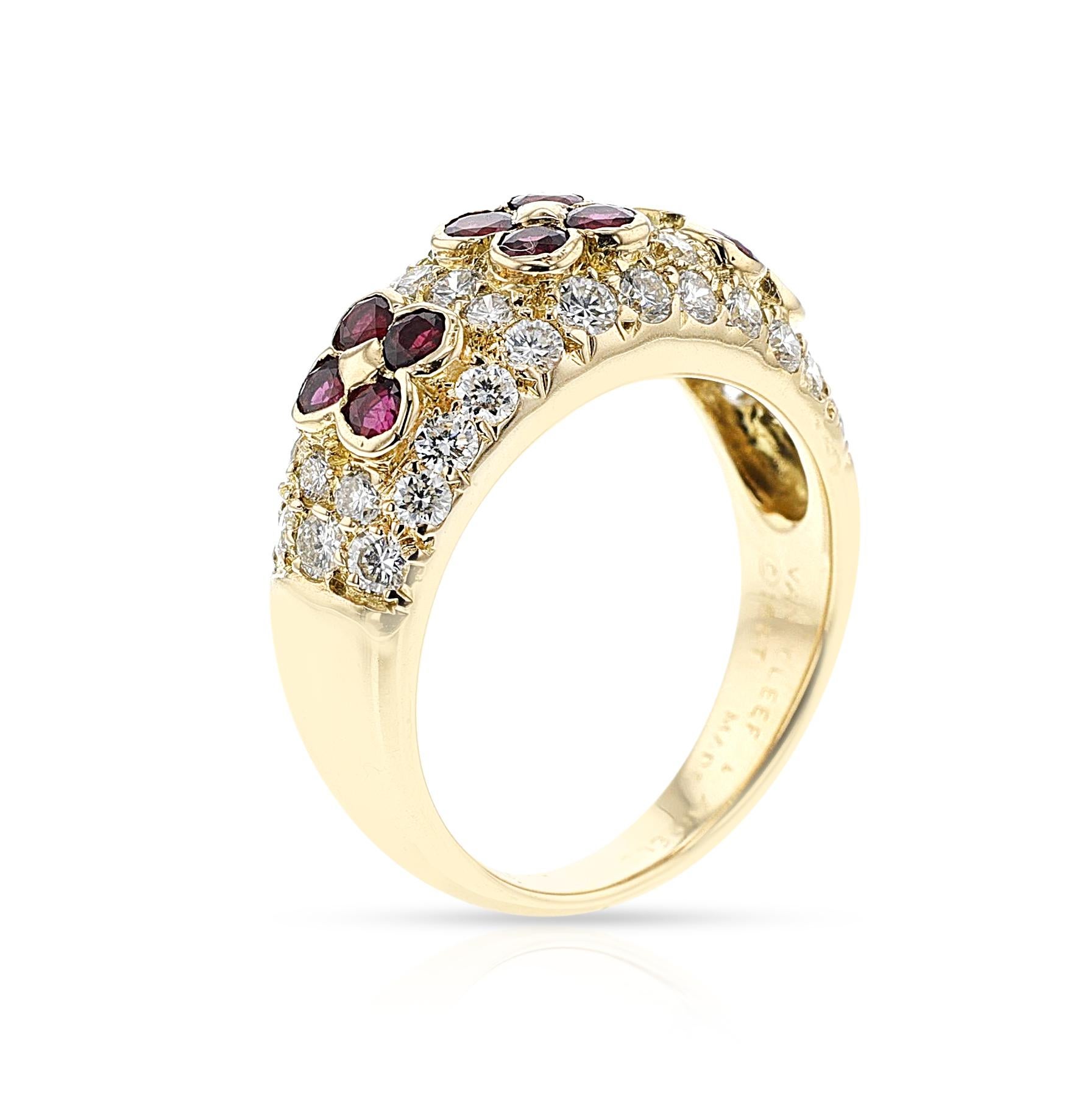 Van Cleef & Arpels Rubin- und Diamantring aus 18 Karat Gelbgold (Rundschliff)