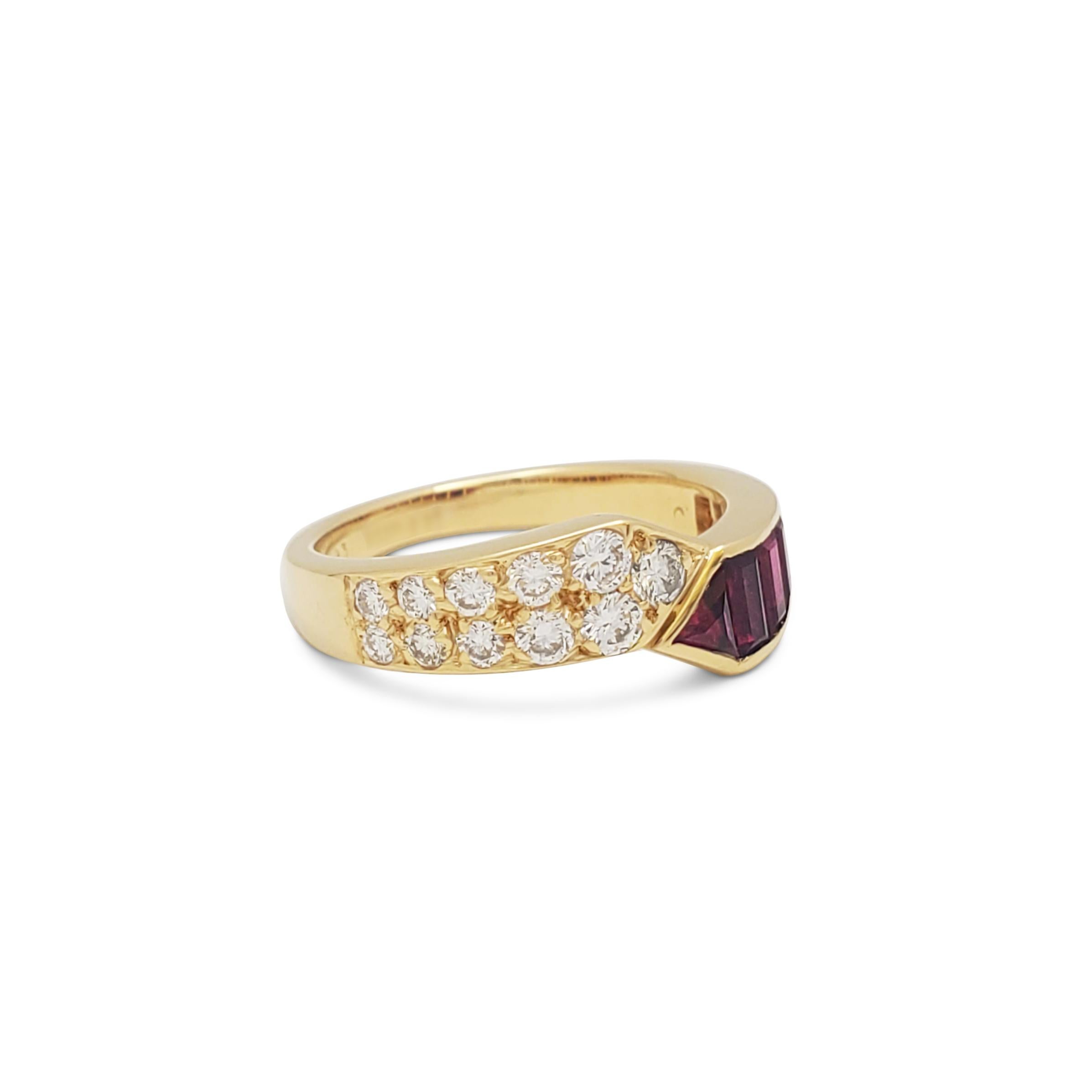 Anillo de rubíes y diamantes Van Cleef & Arpels en Excelente Estado en New York, NY