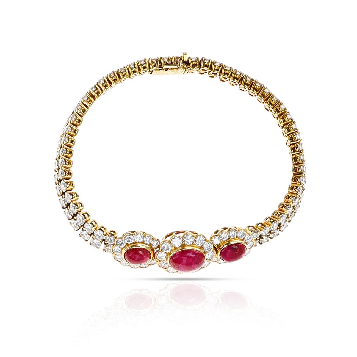Van Cleef & Arpels Ruby Cabochon and Diamond Bracelet and Necklace Set, 18k For Sale 8