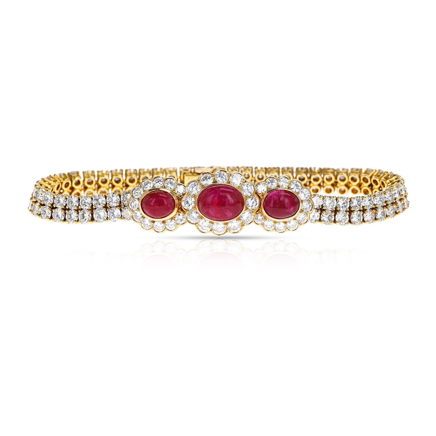 Van Cleef & Arpels Ruby Cabochon and Diamond Bracelet and Necklace Set, 18k In Excellent Condition For Sale In New York, NY