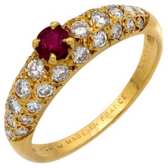 Van Cleef & Arpels ruby diamond 18k yellow gold pave ring