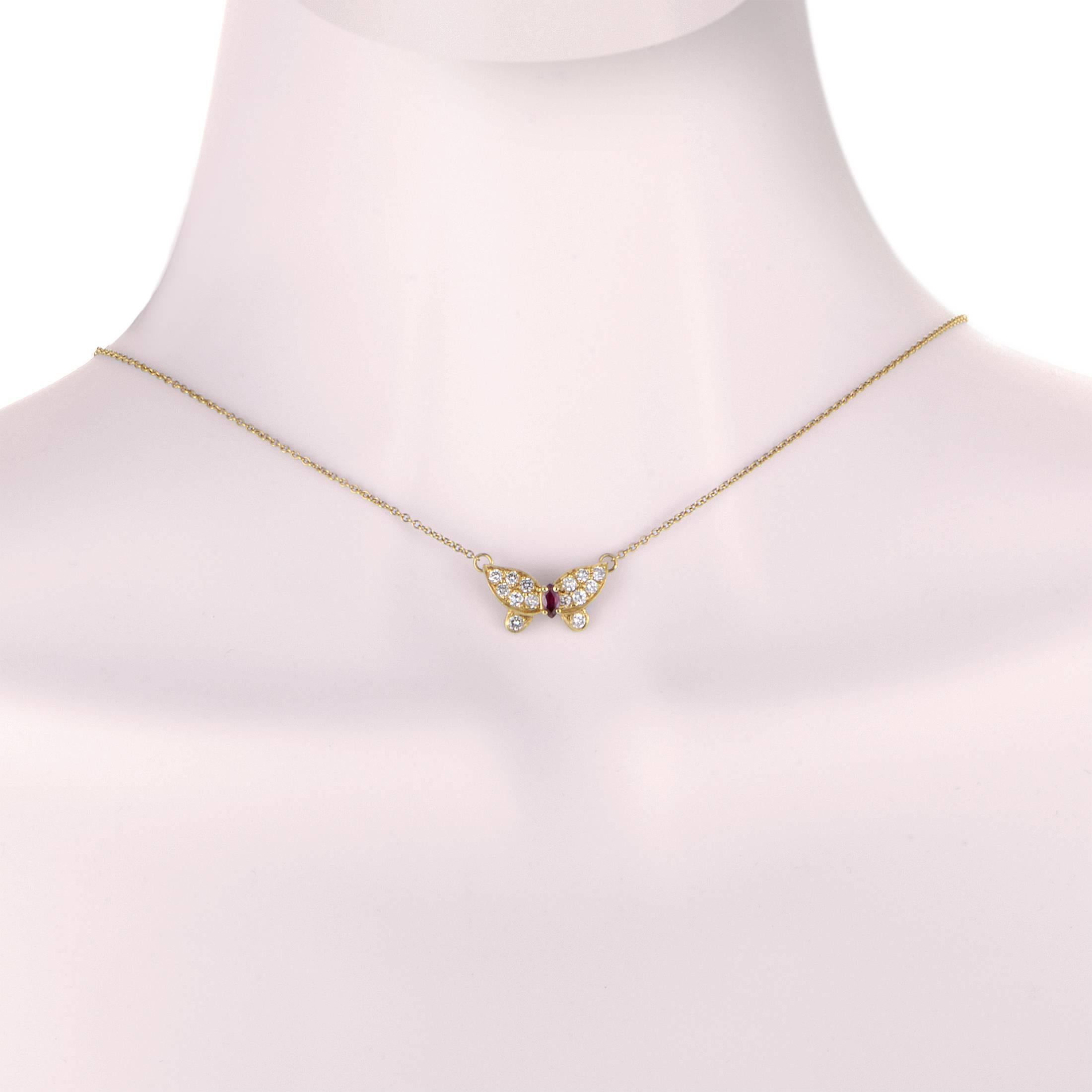 Once again turning to nature for inspiration and expertly translating that captivating beauty into a luxurious item, Van Cleef & Arpels present this magnificent 18K yellow gold necklace that boasts a butterfly-shaped pendant embellished with