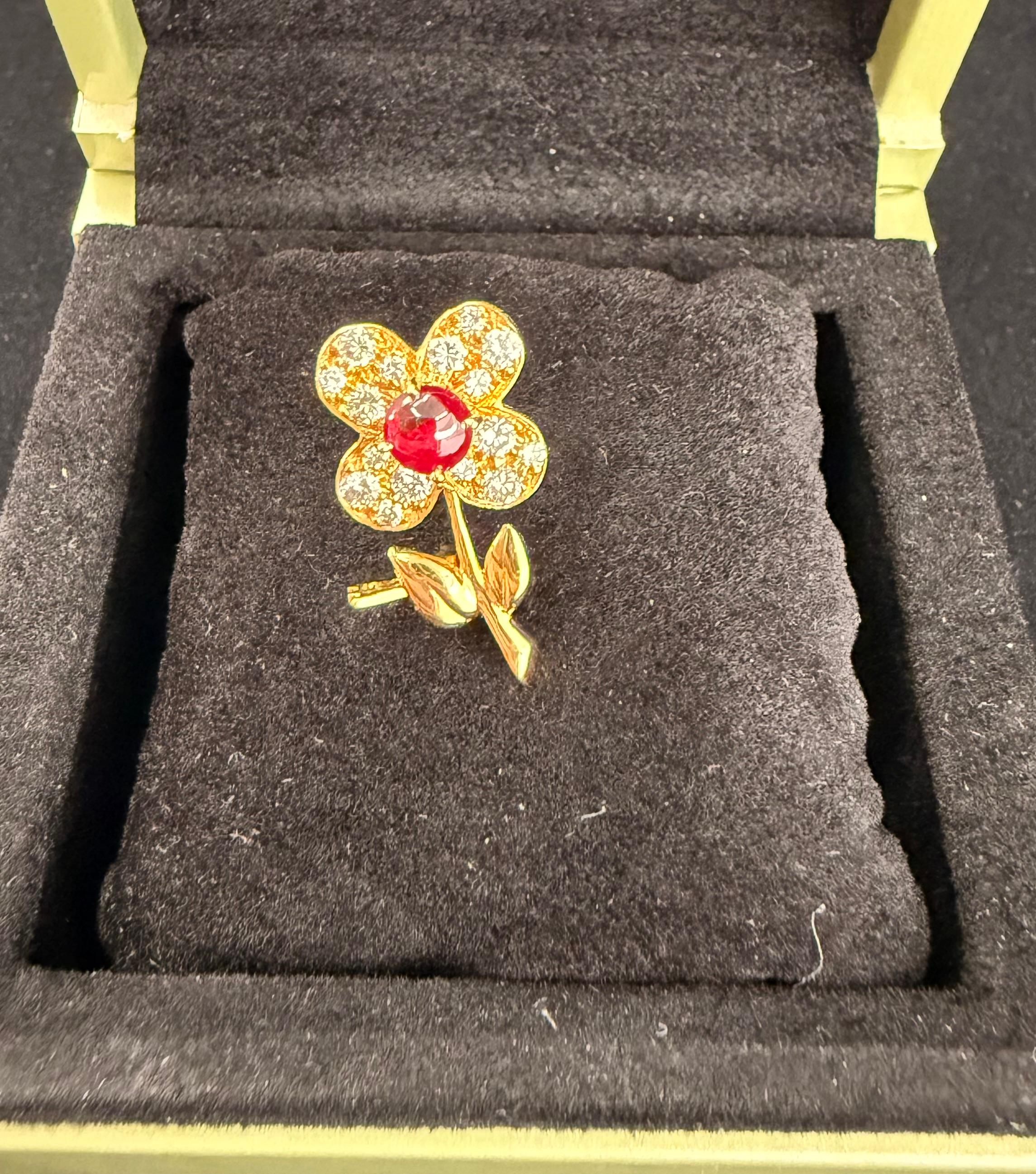 Alfiler Van Cleef & Arpels Rubí Diamante Oro Amarillo 18k 1