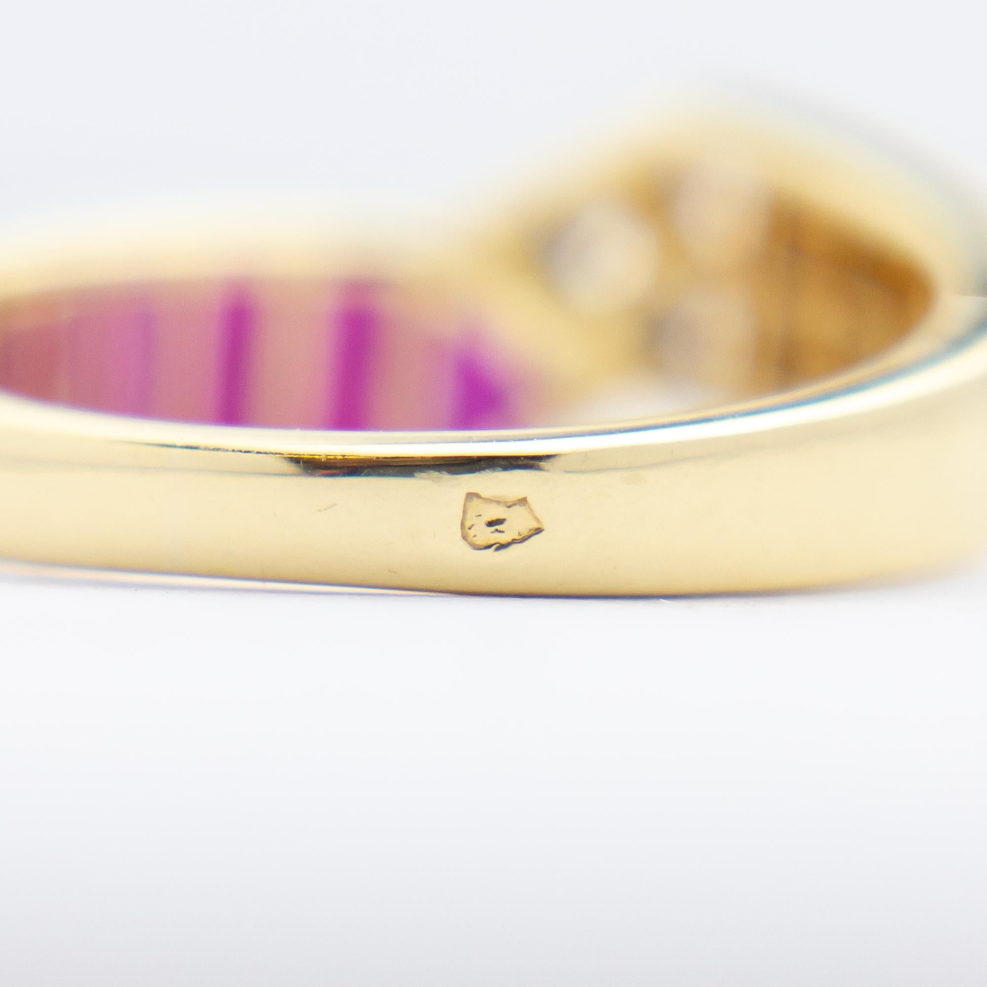 Van Cleef & Arpels Rubin- und Diamantring aus 18 Karat Gold im Angebot 1