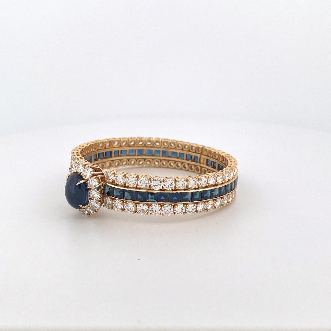 Van Cleef & Arpels Armreif aus 18 Karat Gelbgold mit Saphir und Diamant (Cabochon) im Angebot