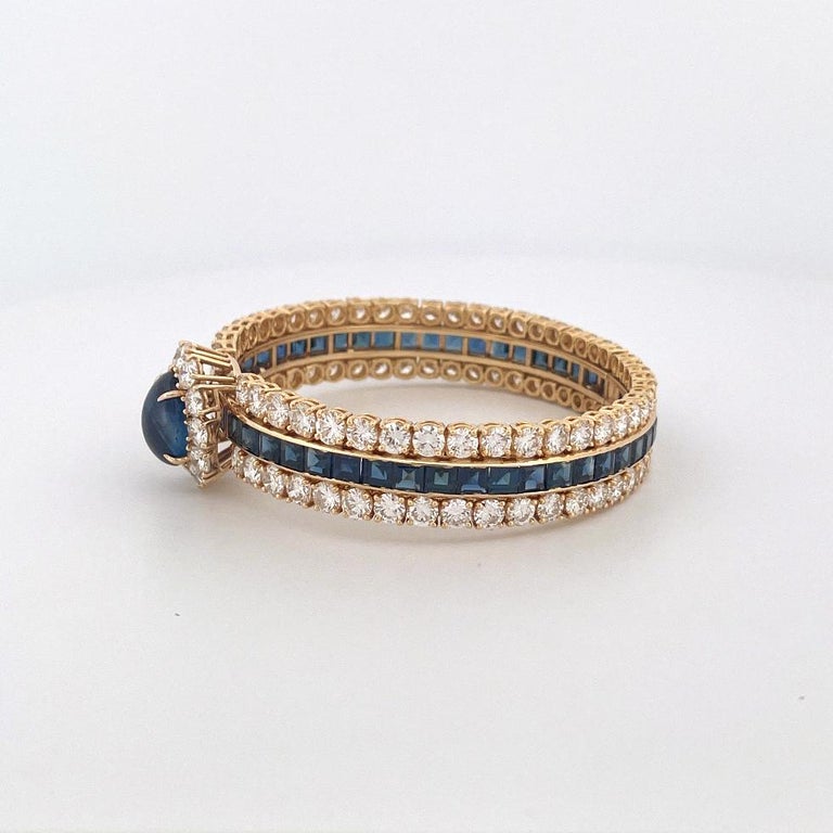 Van Cleef and Arpels Sapphire and Diamond 18 Kt Yellow Gold Bangle For