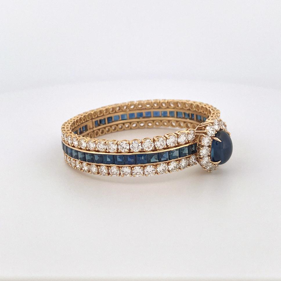 Van Cleef & Arpels Armreif aus 18 Karat Gelbgold mit Saphir und Diamant im Angebot 2