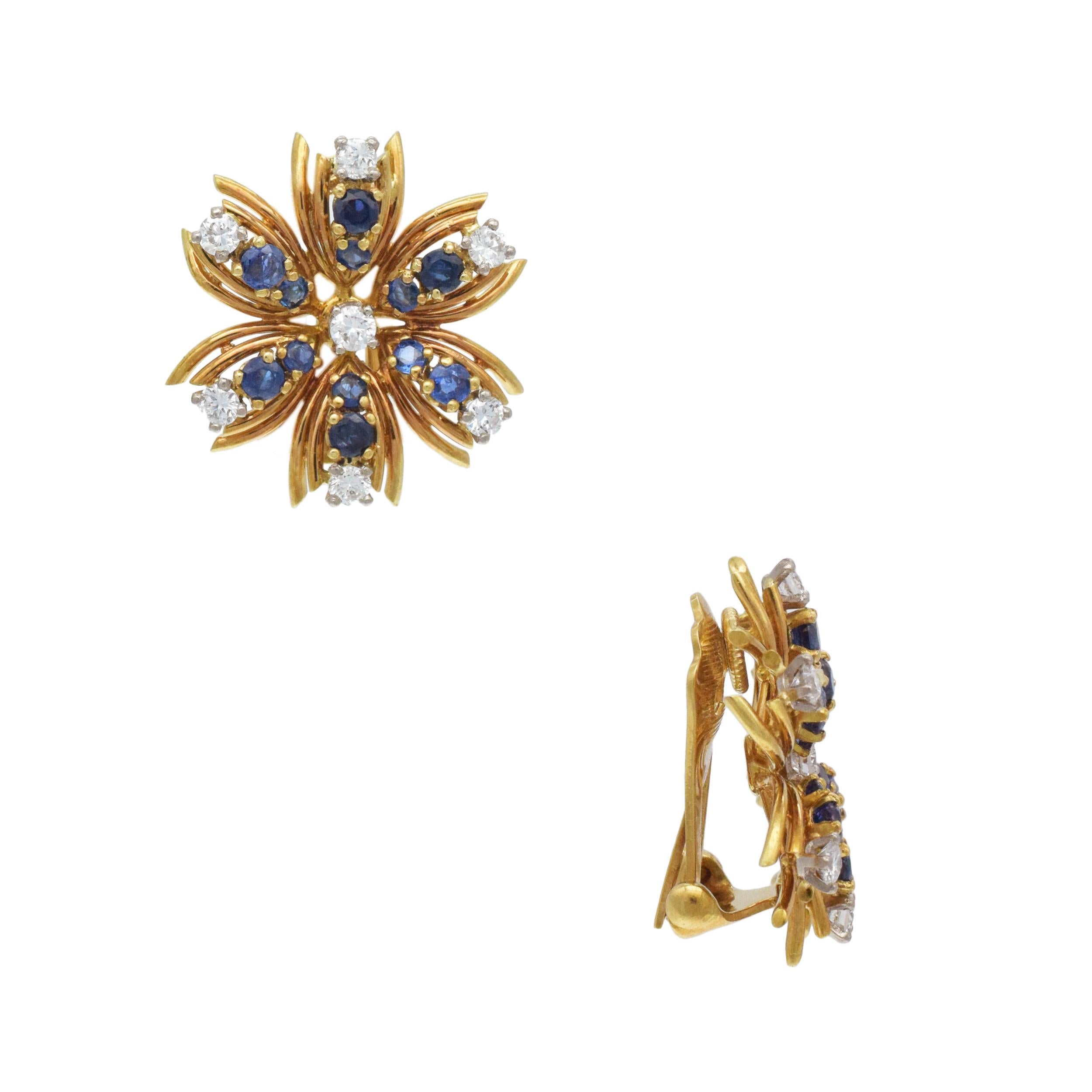 Van Cleef & Arpels Suite de boucles d'oreilles et de colliers en saphir et diamant en vente 7