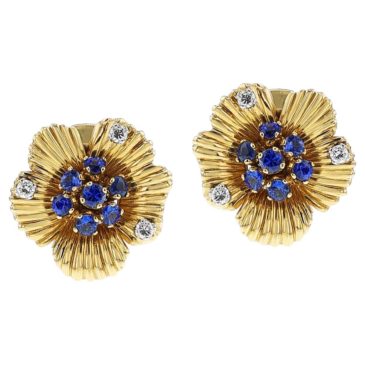Pendientes Florales de Zafiro y Diamantes Van Cleef & Arpels, 18k