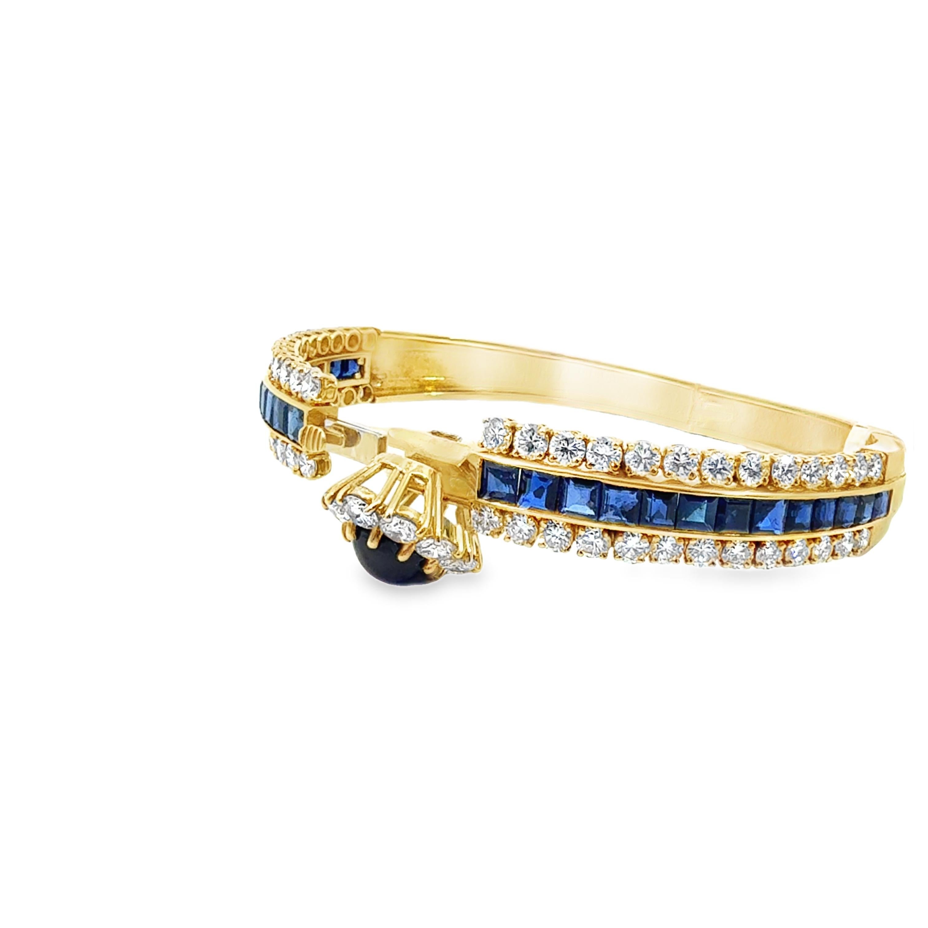 Van Cleef & Arpels Sapphire and Diamond Retro Vintage Bangle Bracelet In Excellent Condition In Beverly Hills, CA