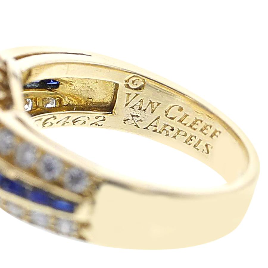 Anello Van Cleef & Arpels con zaffiro cabochon e diamanti, 18 ct. in vendita 3