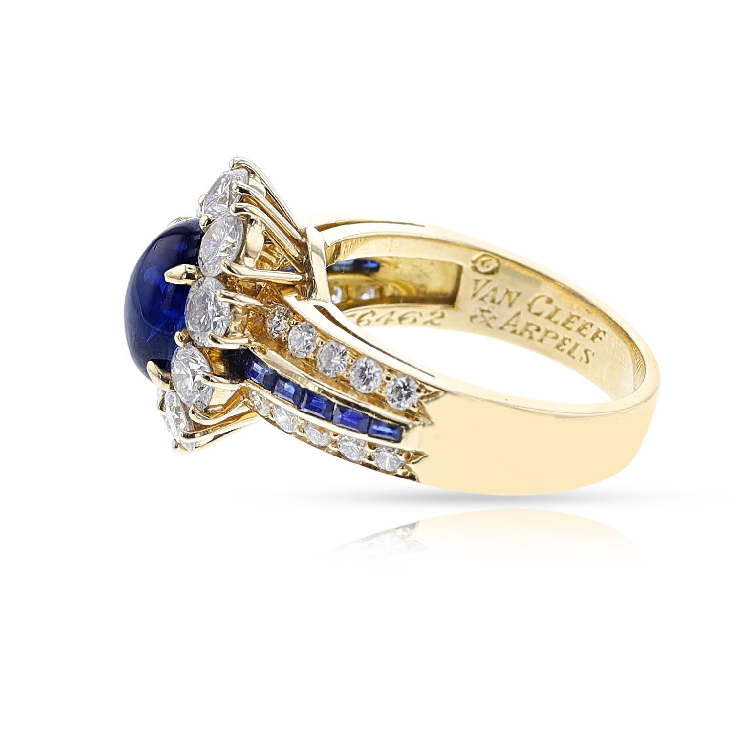 Anello Van Cleef & Arpels con zaffiro cabochon e diamanti, 18 ct. in vendita 4