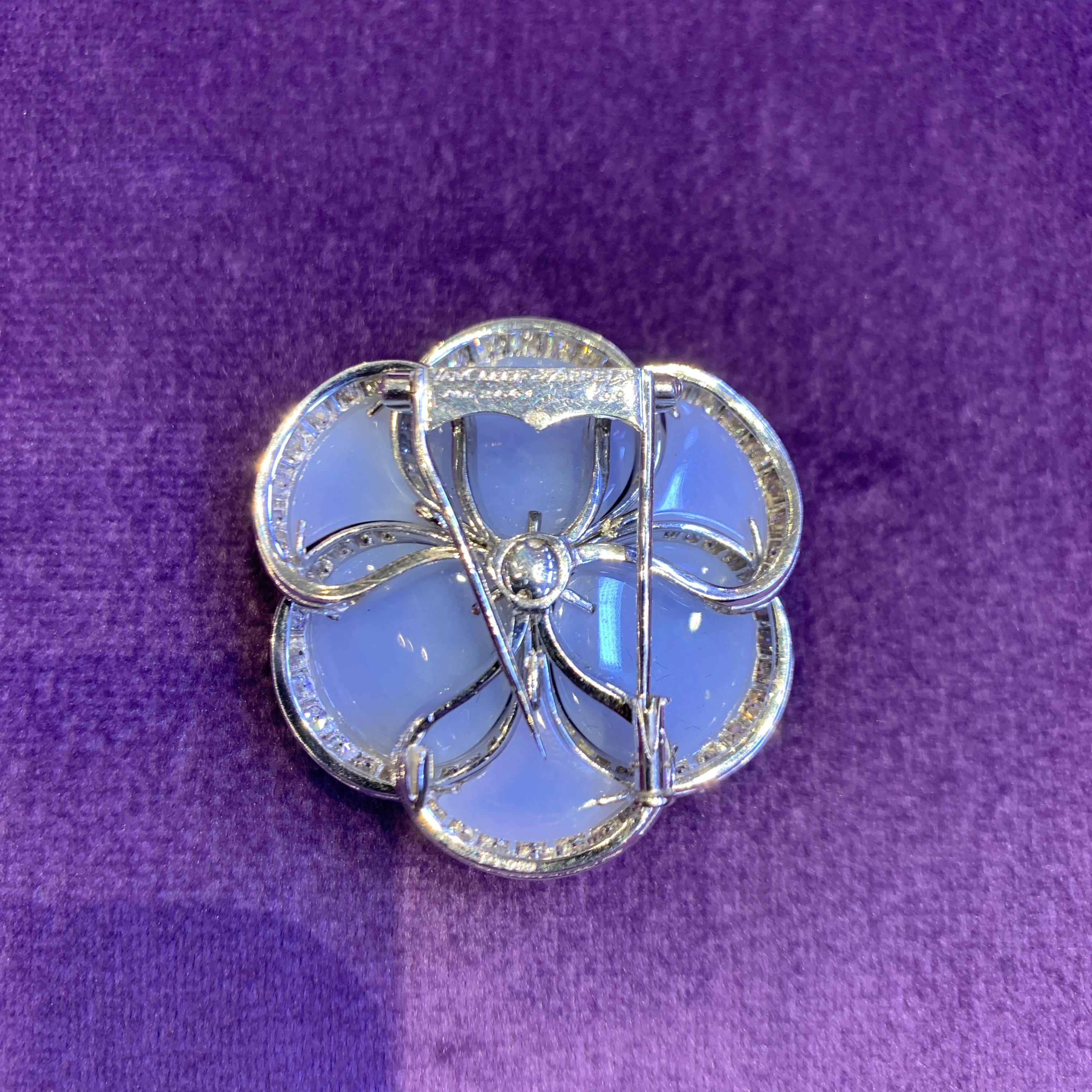 Cabochon Van Cleef & Arpels Sapphire & Chalcedony Flower Brooch For Sale