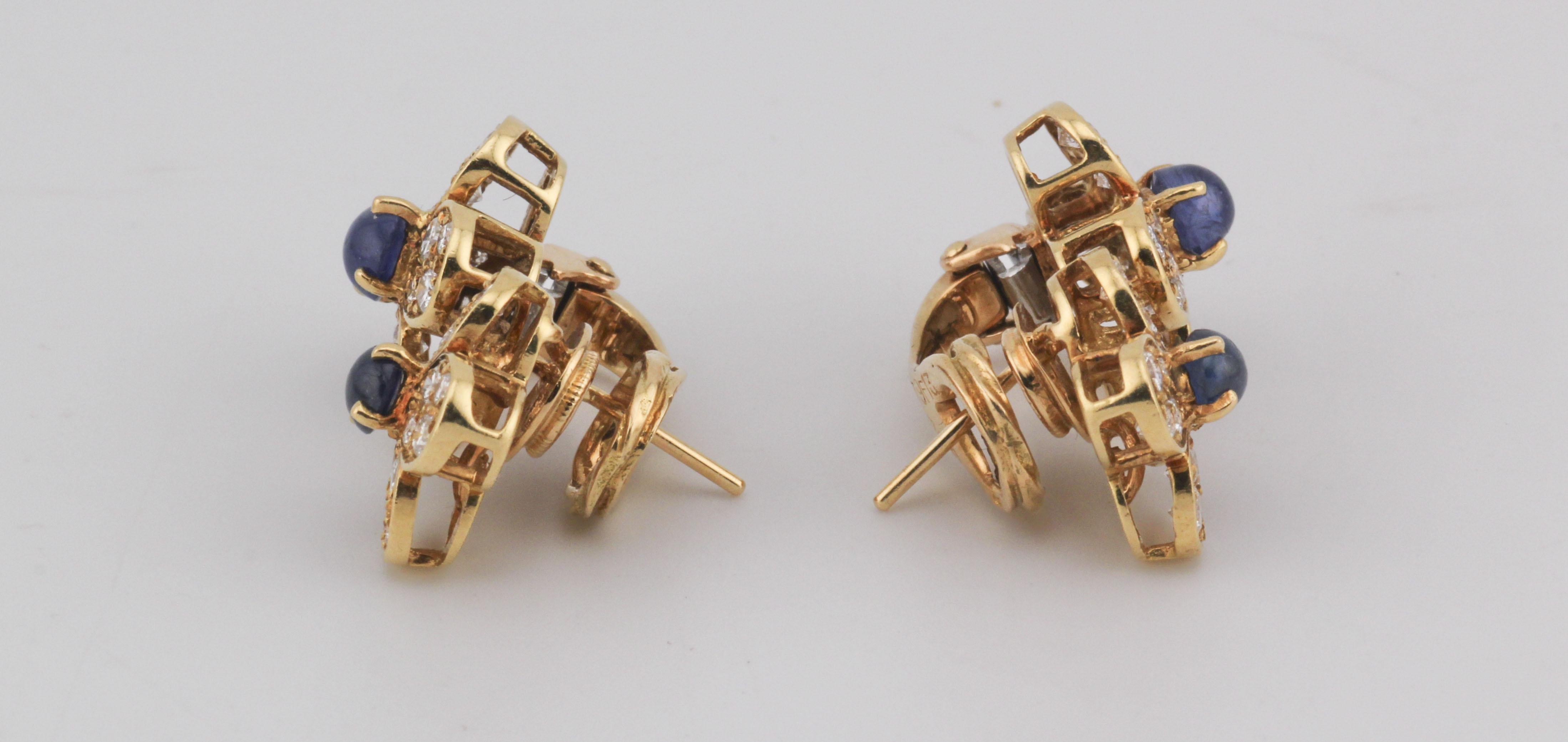 Van Cleef & Arpels - Orecchini a fiore con zaffiro e diamante in oro giallo 18 ct. in vendita 1