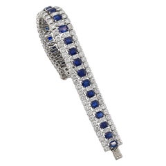 Bracciale Van Cleef & Arpels con zaffiri e diamanti in platino - 28 carati totali