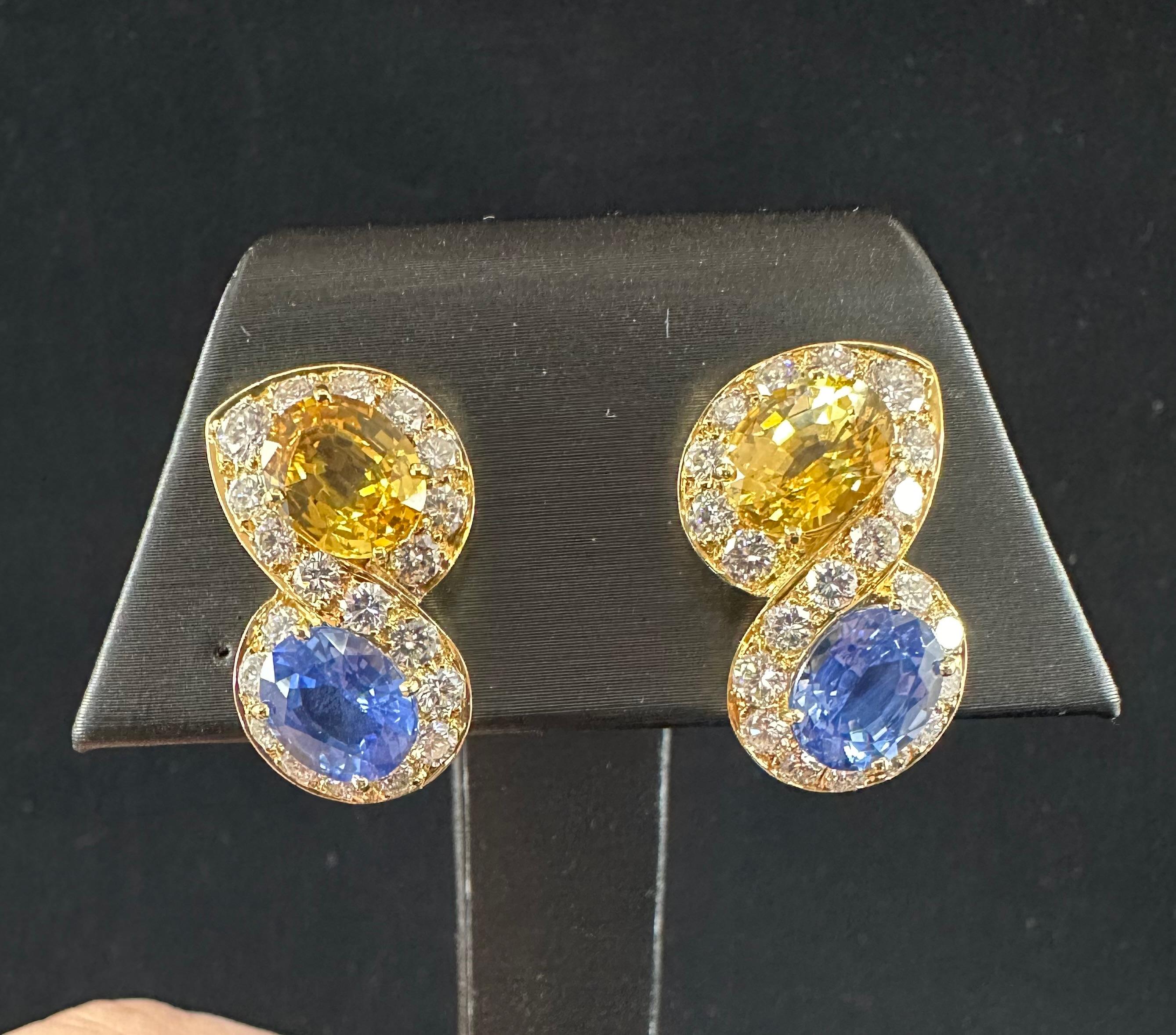 Van Cleef & Arpels  Sapphire & Diamond Earrings 18k Yellow Gold  For Sale 1